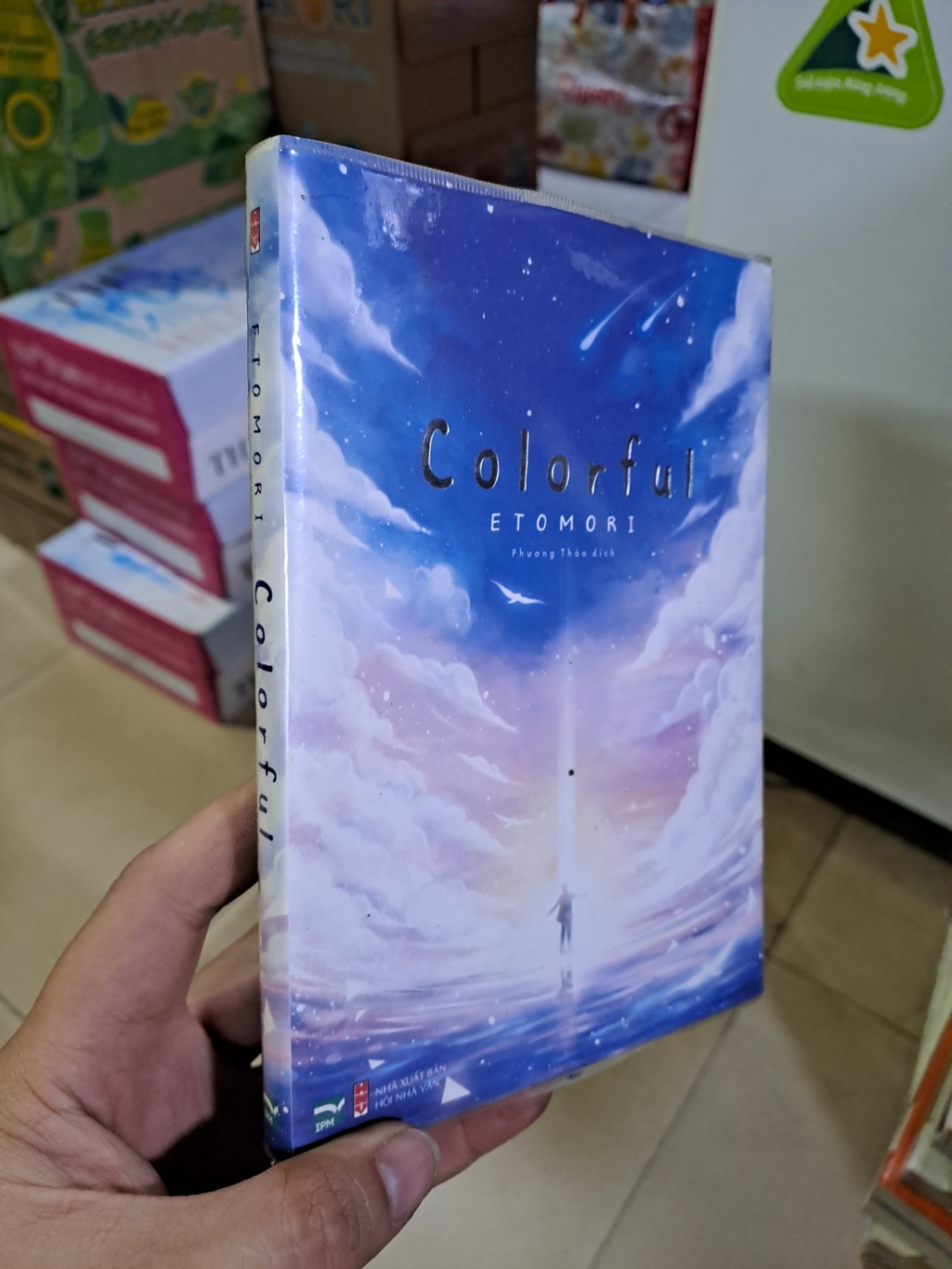 Colorful Etomori 2016 mới 90% có Bookcare HCM0808 VĂN HỌC (NSX)