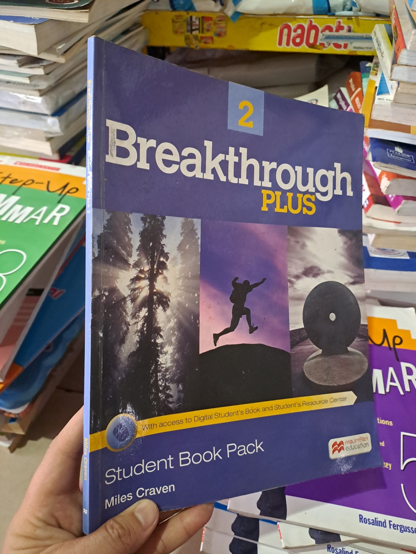 Breakthrough Plus 2 mới 80% ố nhăn bìa HCM0808 HỌC NGOẠI NGỮ