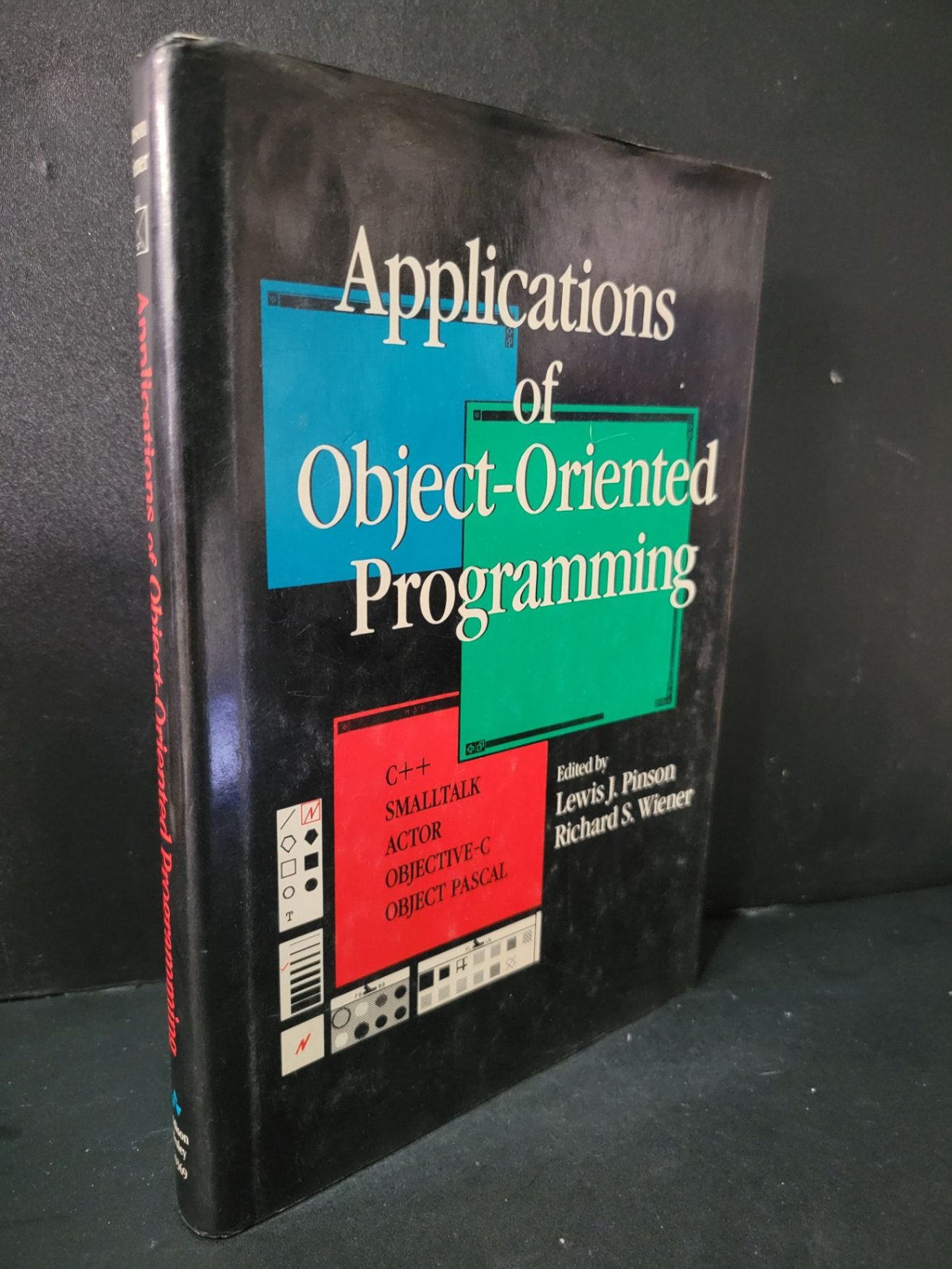 Applications of Object-Oriented Programming (bìa cứng) mới 80% bẩn bìa, ố nhẹ Lewis J. Pinson & Richard S. Wiener HCM2104 NGOẠI VĂN (NSX)