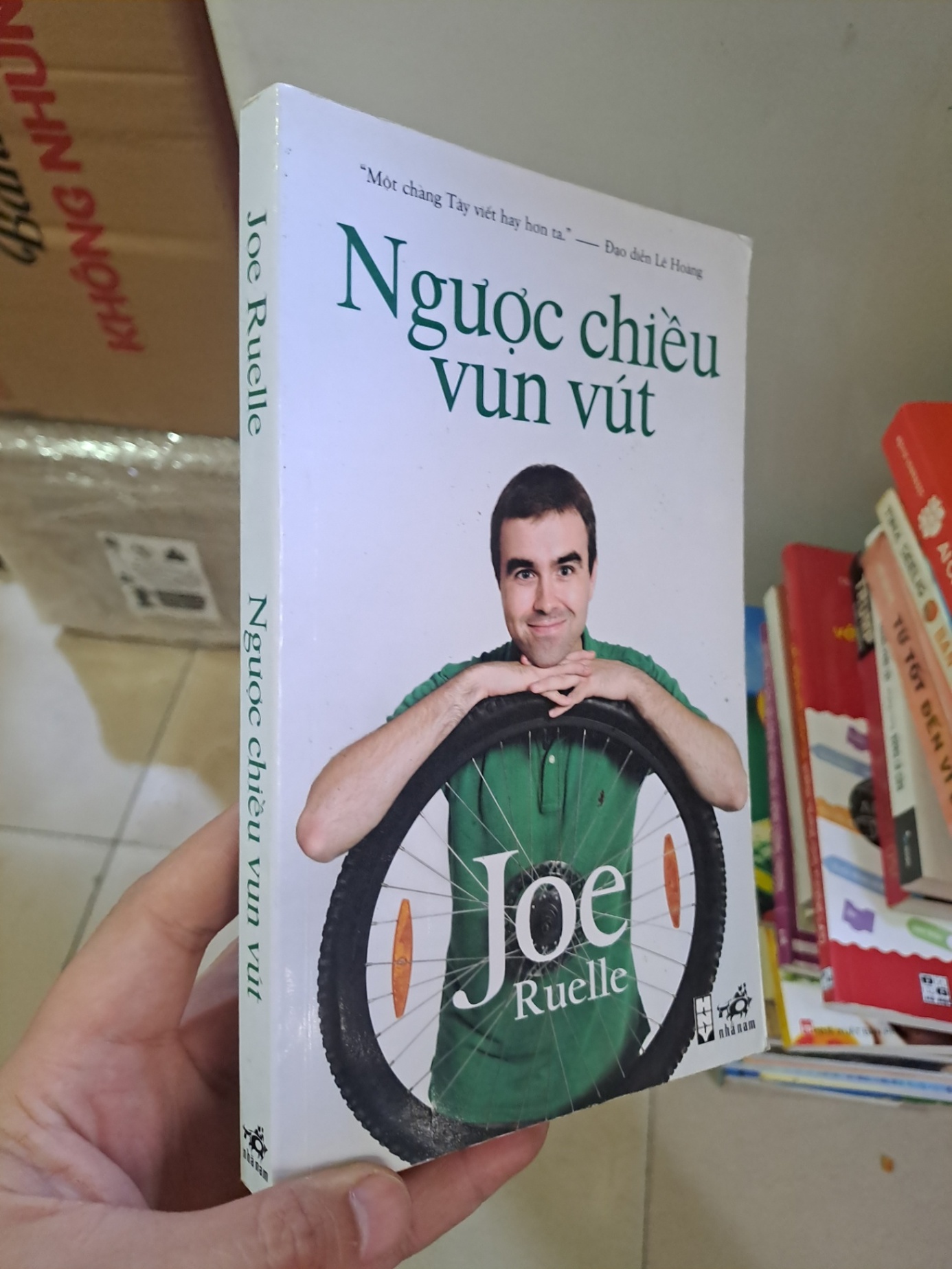 Ngược chiều vun vút mới 90% ố nhẹ 2012 Joe Ruelle HCM2308 Văn học nước ngoài