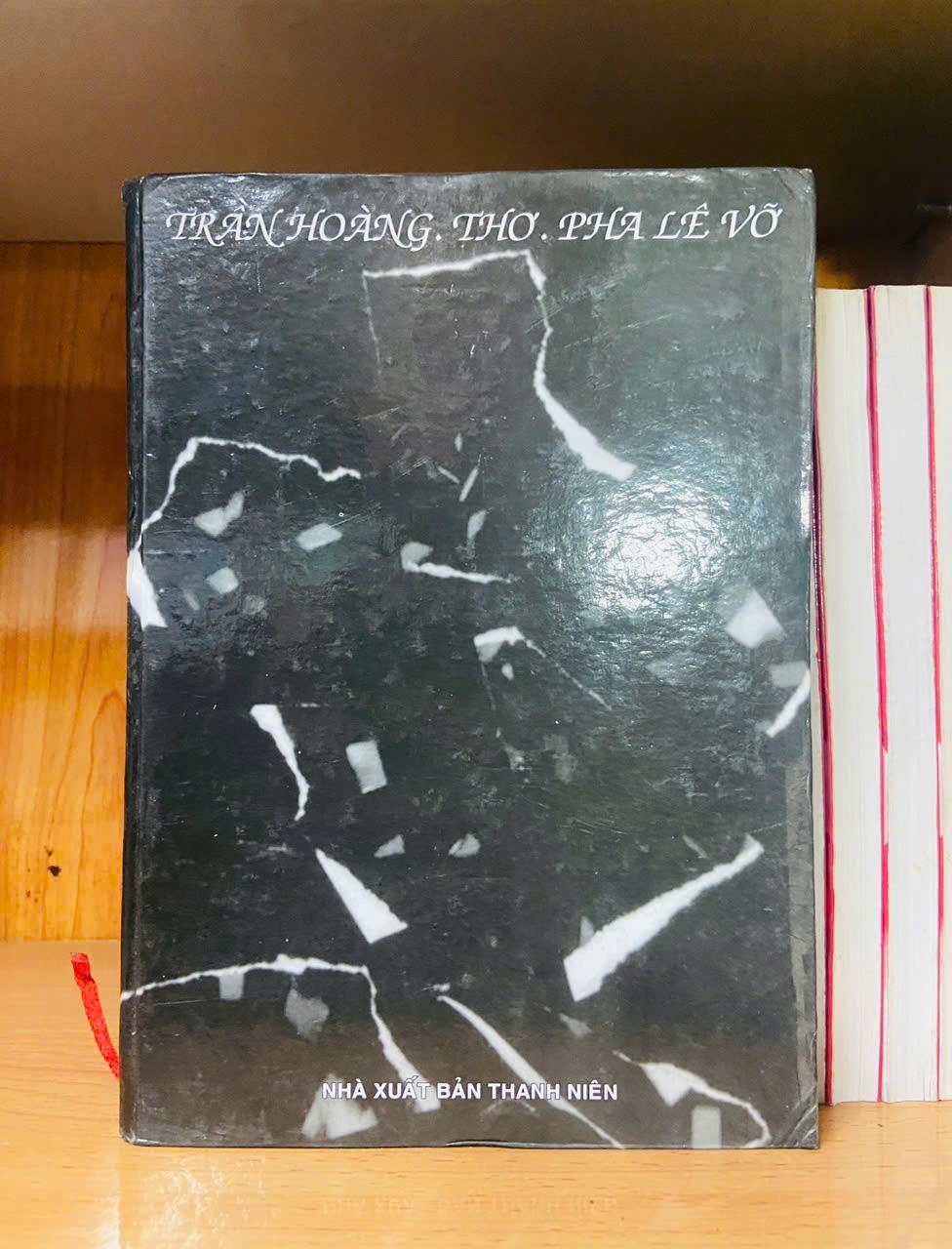 Pha lê vỡ - Trần Hoàng - VĂN HỌC - VAVO1211