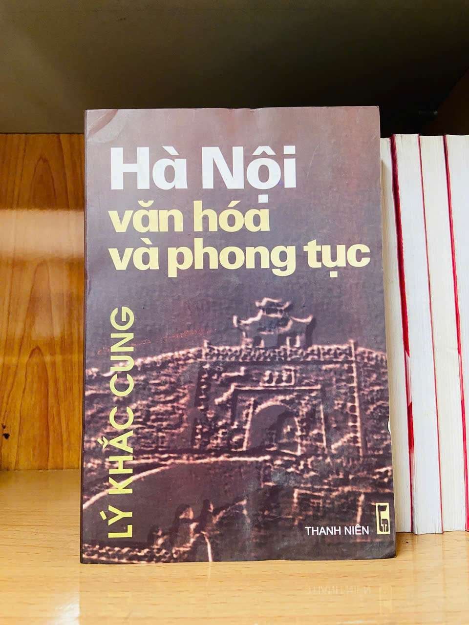 Hà Nội văn hóa và phong tục - Lý Khắc Cung - LỊCH SỬ - CHÍNH TRỊ - TRIẾT HỌC - Văn võ - VAVO3110-142