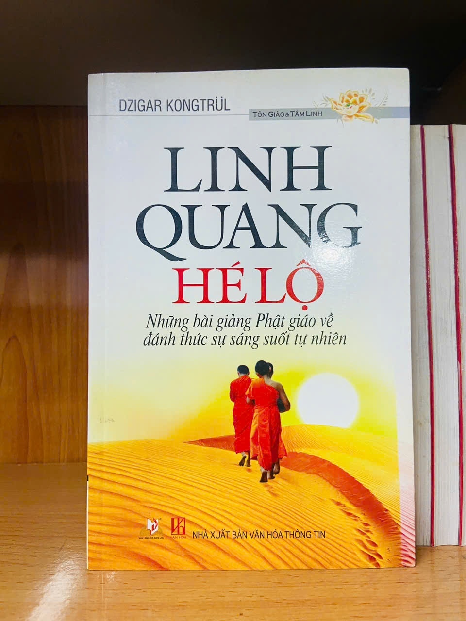 Linh quang hé lộ / Dzigar Kongtrul TÂM LINH - TÔN GIÁO - THIỀN VAVO1301