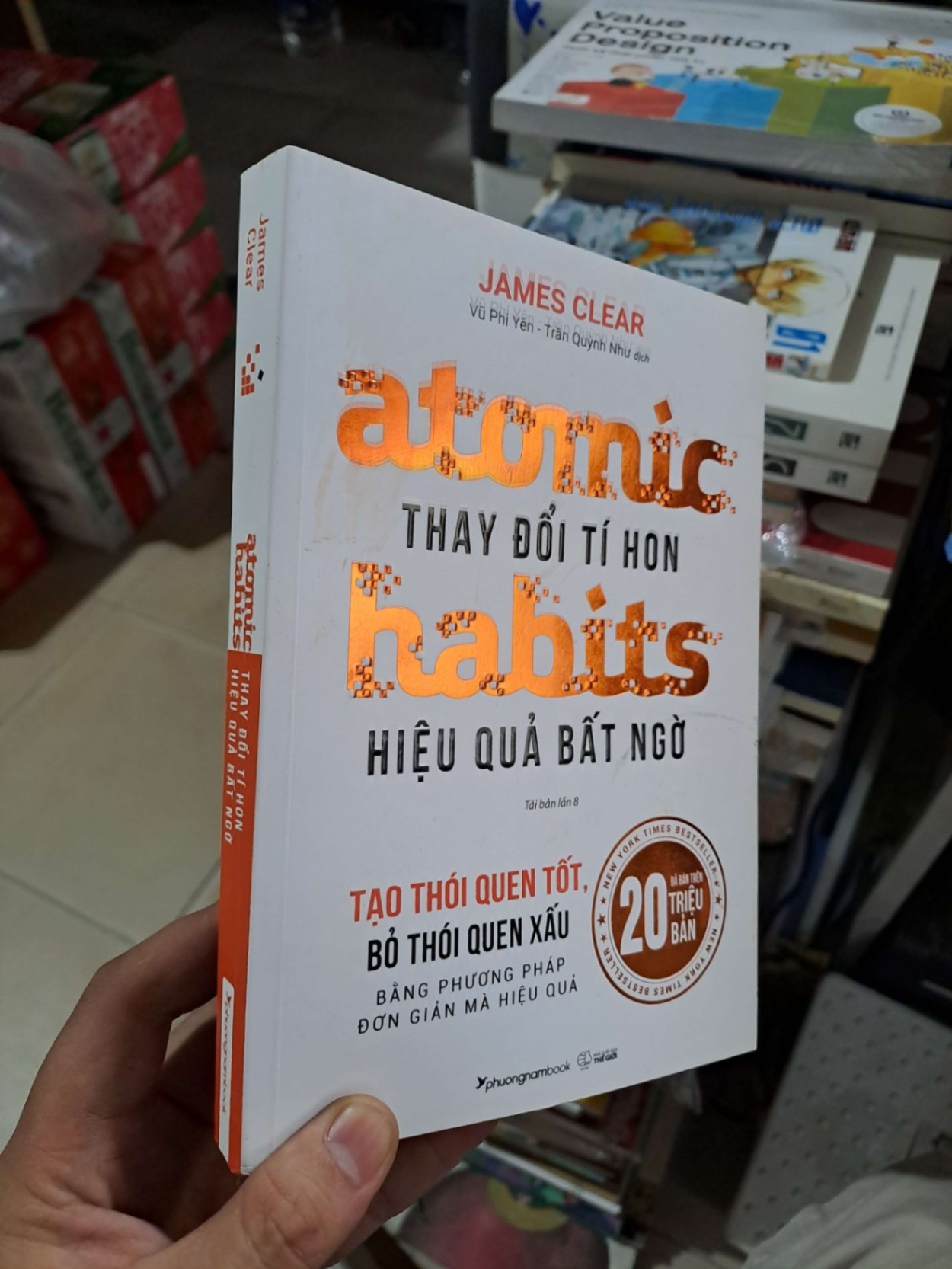 Atomic Habits - Thay Đổi Tí Hon Hiệu Quả Bất Ngờ (Tạo Thói Quen Tốt, Bỏ Thói Quen Xấu) - James Clear - 2024 mới 90% - KỸ NĂNG - HMT3012