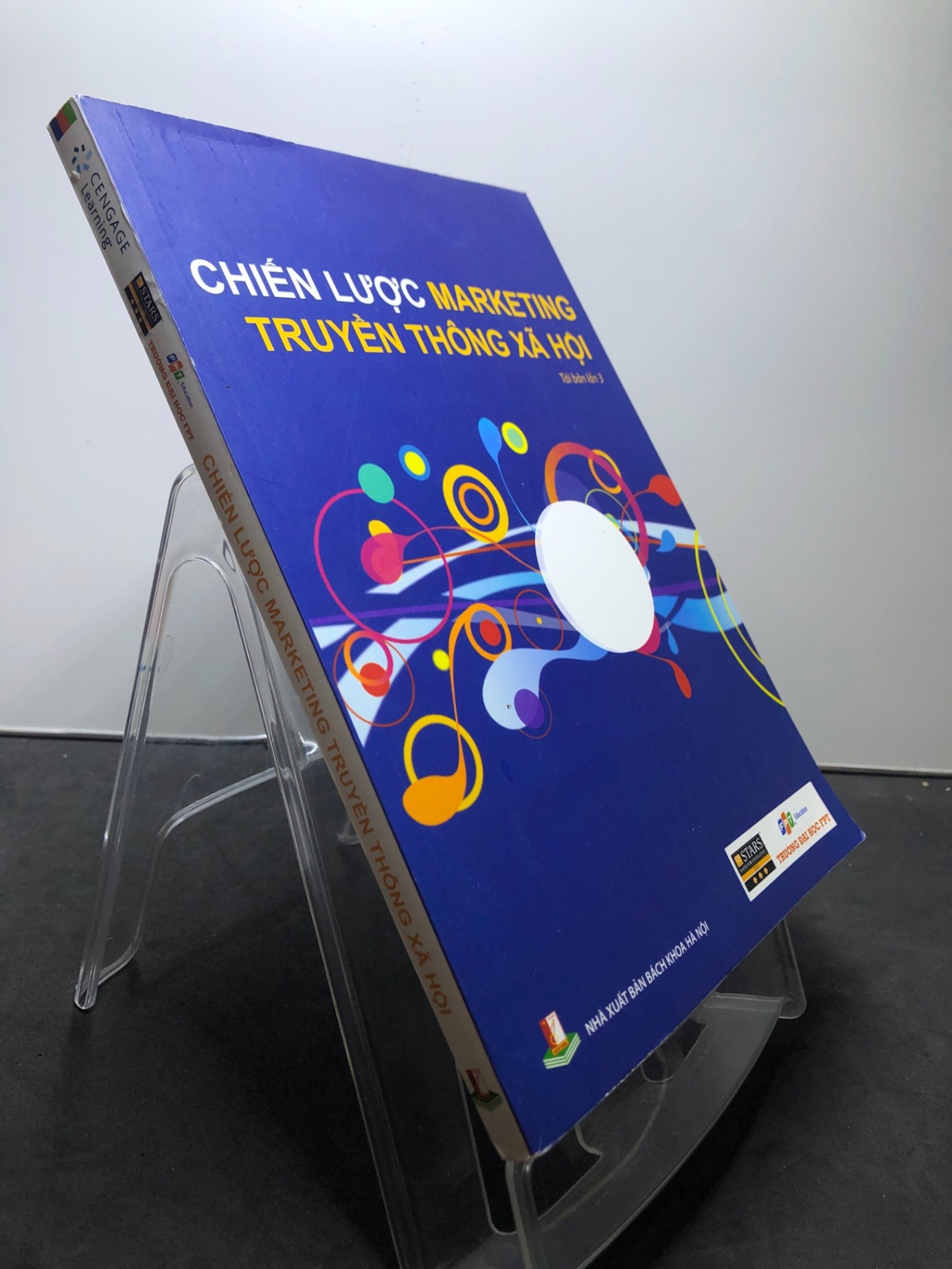 Chiến lược Marketing truyền thông xã hội 2022 FPT mới 90% HPB2207 MARKETING KINH DOANH (NSX)