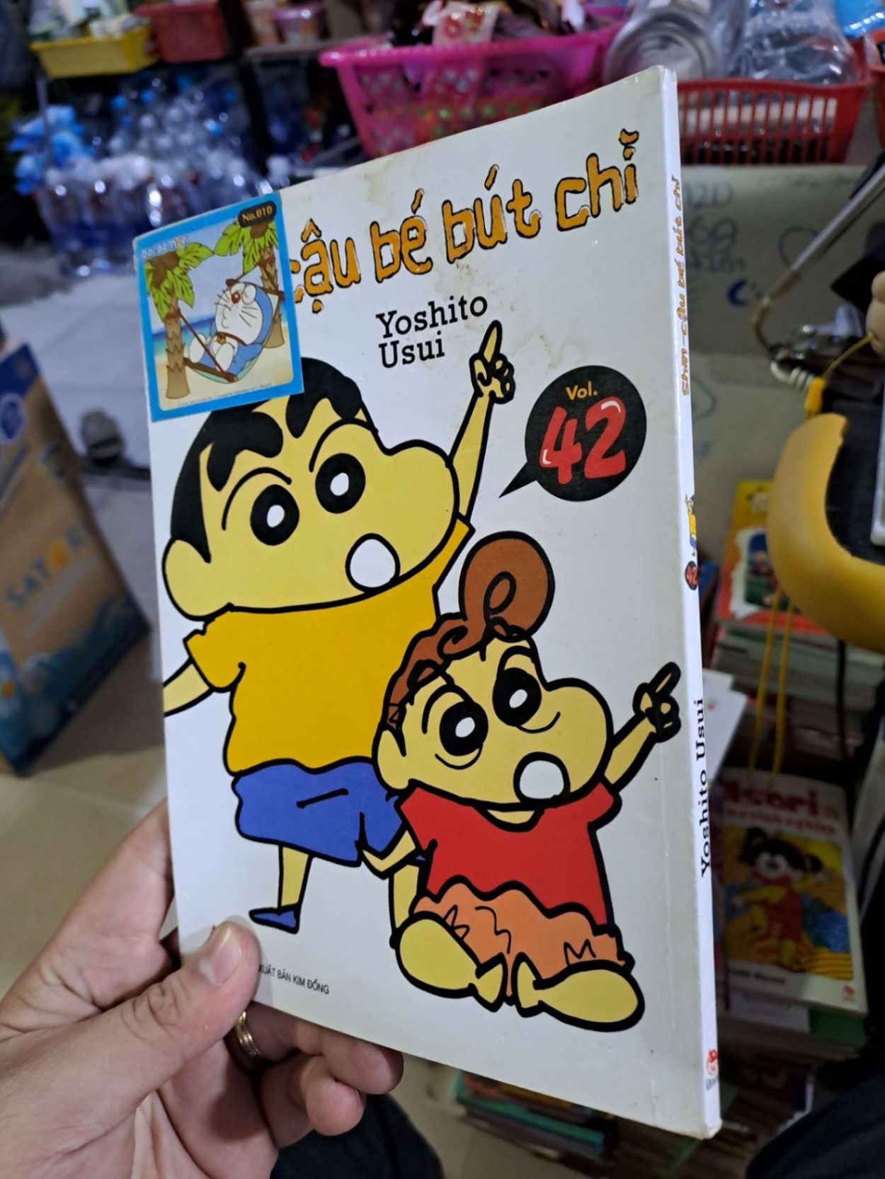 Shin cậu bé bút chì 42 - Usui - - SÁCH ĐỒNG GIÁ 5K - HCM0111