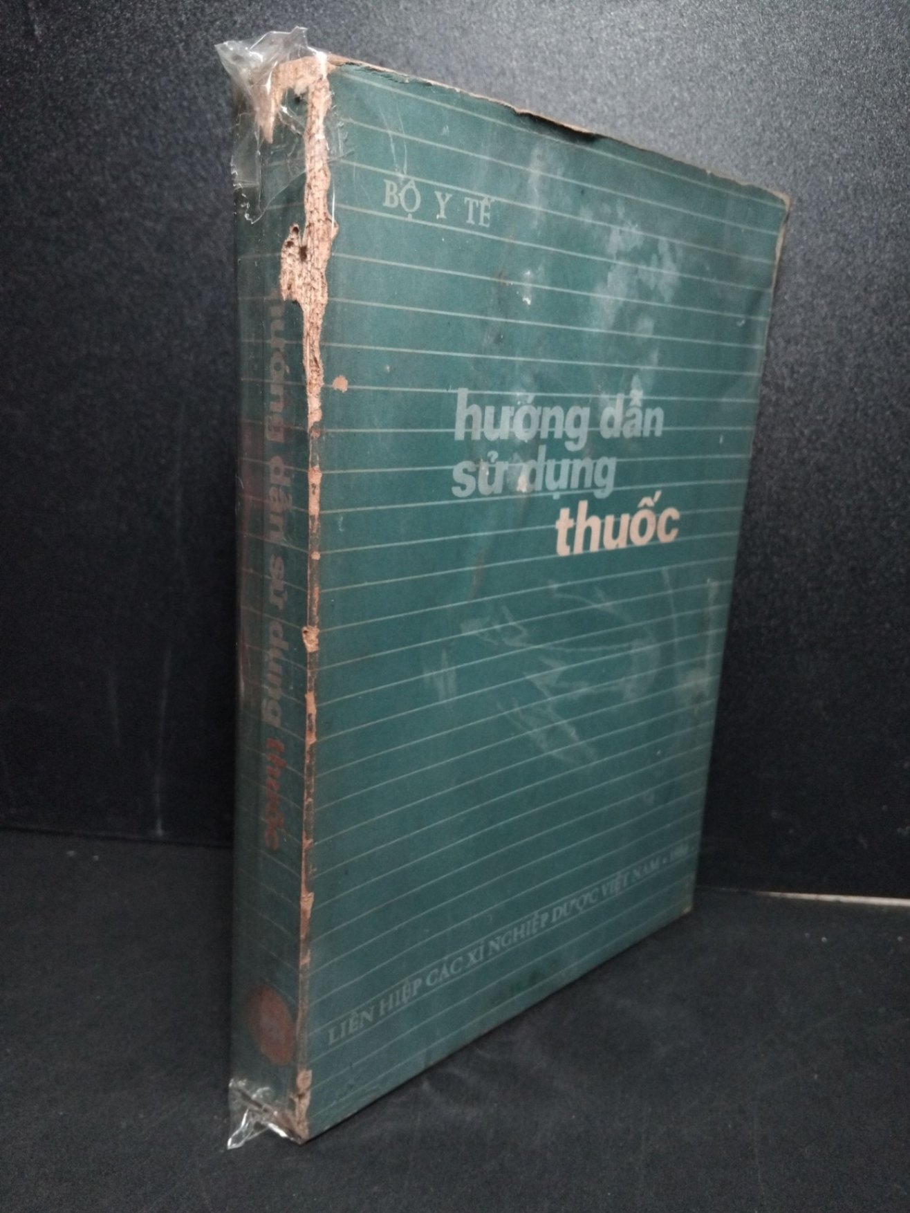 Hướng dẫn sử dụng thuốc mới 70% bẩn bìa, ố vàng, tróc gáy 1986 Bộ Y Tế HCM2603 SỨC KHỎE - THỂ THAO (NSX)