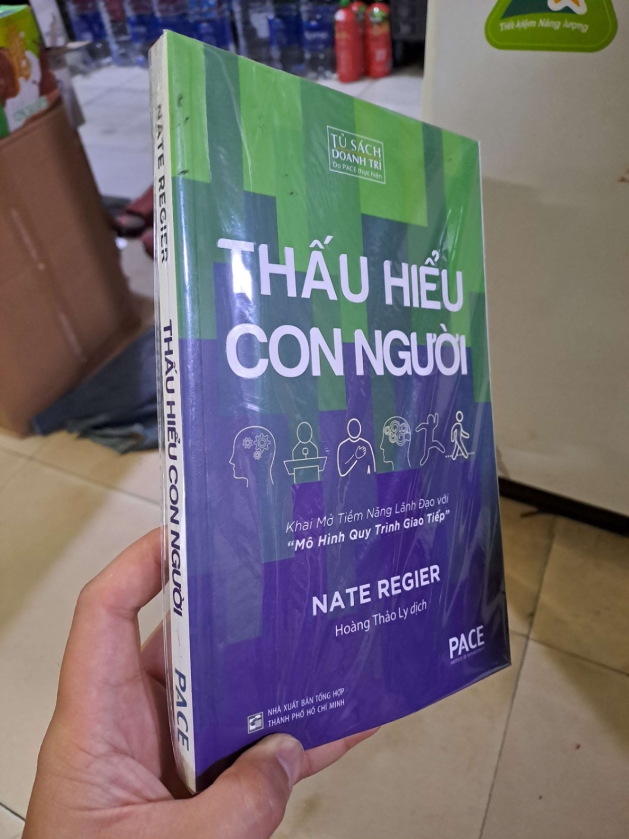 Thấu hiểu con người mới 100% Nate Regier TÂM LÝ HCM2908