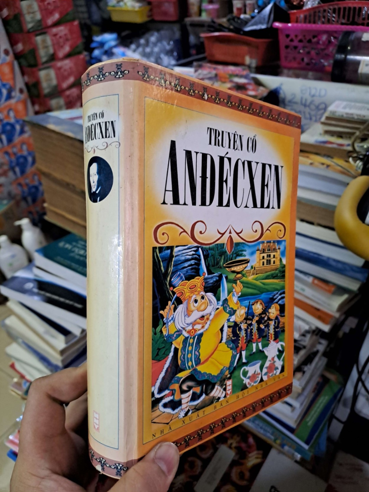 Truyện cổ Andecxen - 2005 mới 80% bìa cứng - VĂN HỌC - HCM0111 (NSX)
