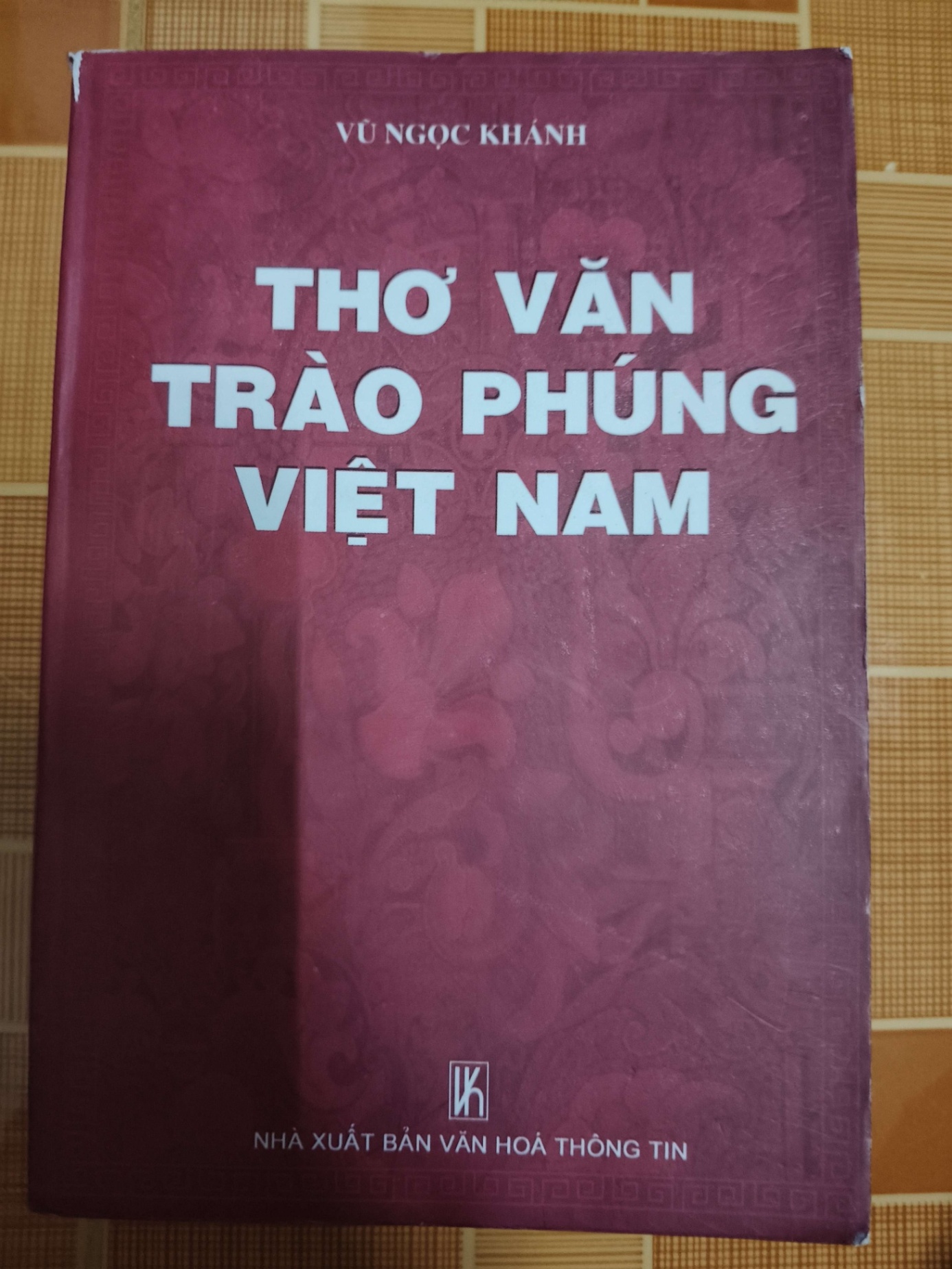 Thơ văn trào phúng Việt Nam - 2003 - 712 trang VĂN HỌC ANTQ1301