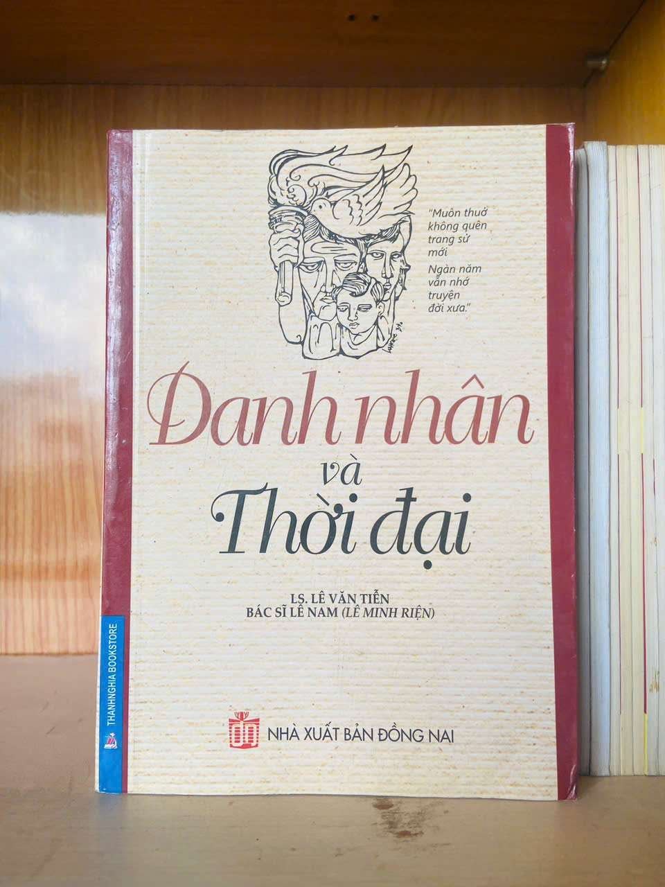 Danh nhân và Thời đại VĂN HỌC VAVO0810