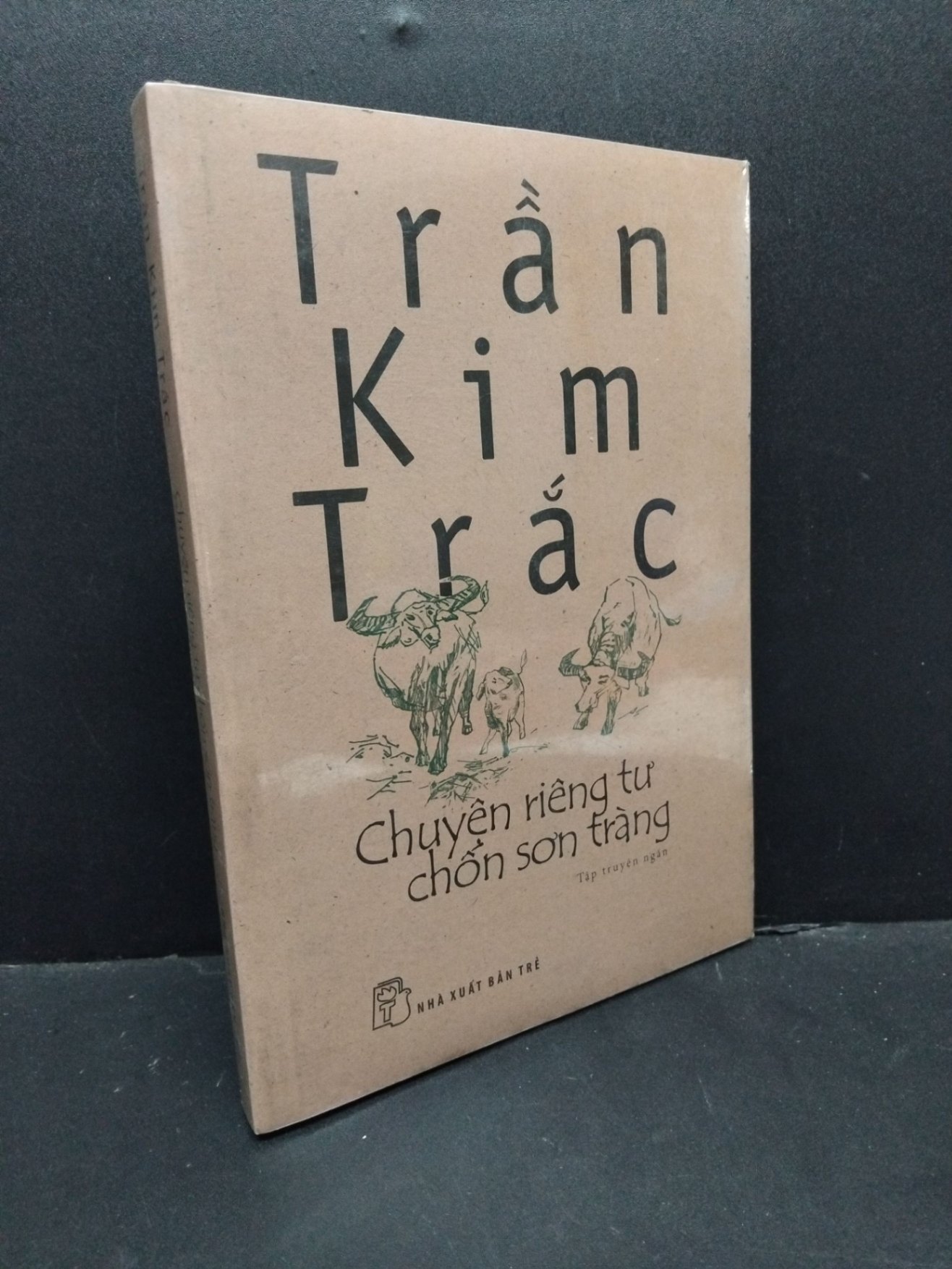 Chuyện riêng tư chốn sơn tràng Trần Kim Trắc mới 95% ố vàng, còn seal HCM.ASB3010