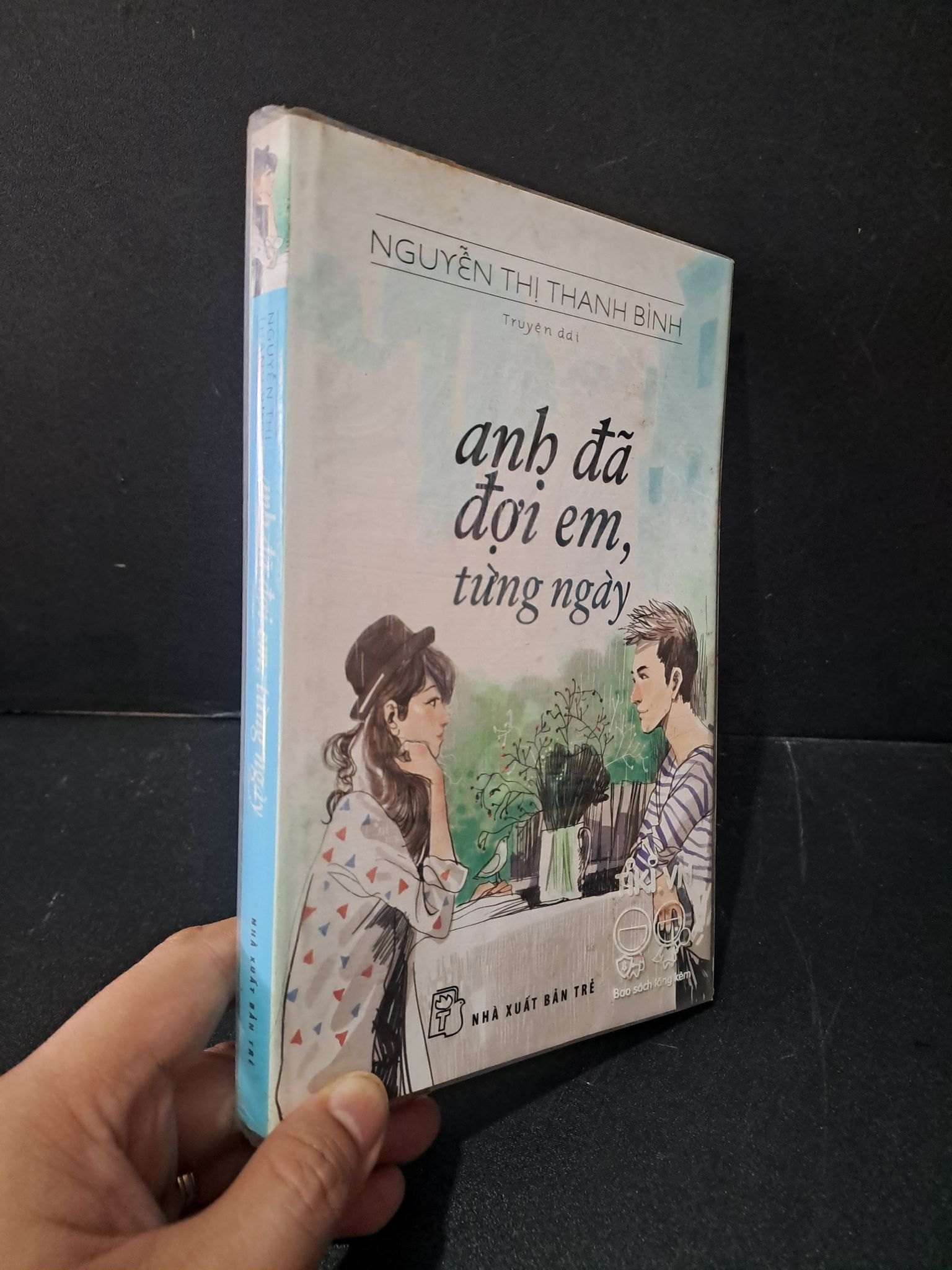 Anh đã đợi em, từng ngày mới 80% bẩn bìa nhẹ, ố vàng 2013 Nguyễn Thị Thanh Bình HCM1604 VĂN HỌC