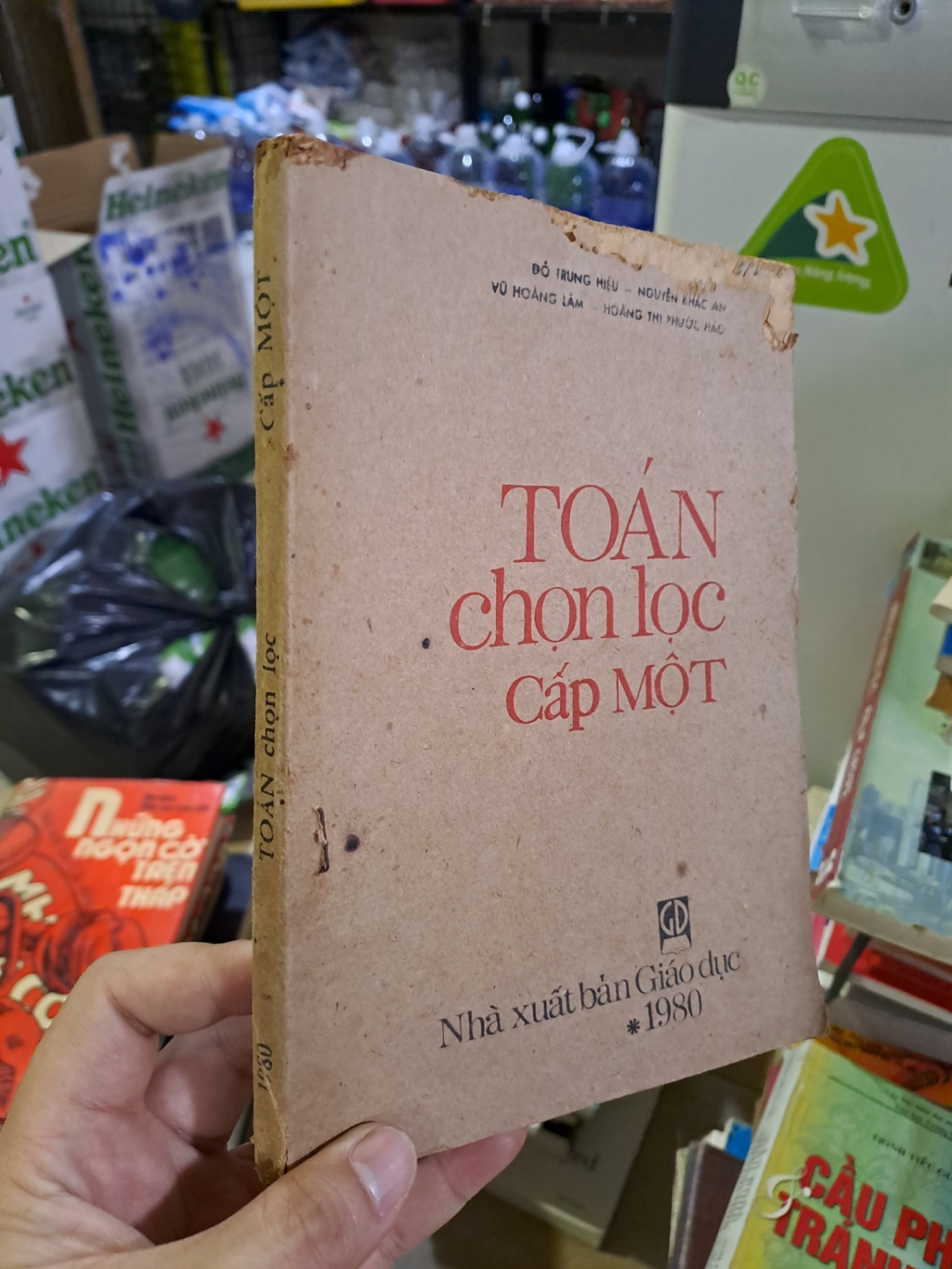 Toán chọn lọc cấp một 1980 mới 80% ố vàng mọt nhẹ HCM0308 GIÁO KHOA (NSX)