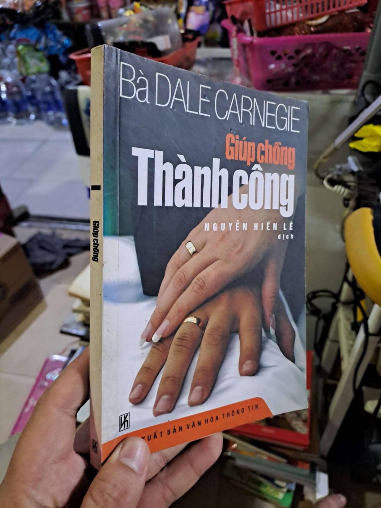 Giúp chồng - Carnegie - 2007 mới 80% ố nhẹ - KỸ NĂNG - HCM0111 (NSX)