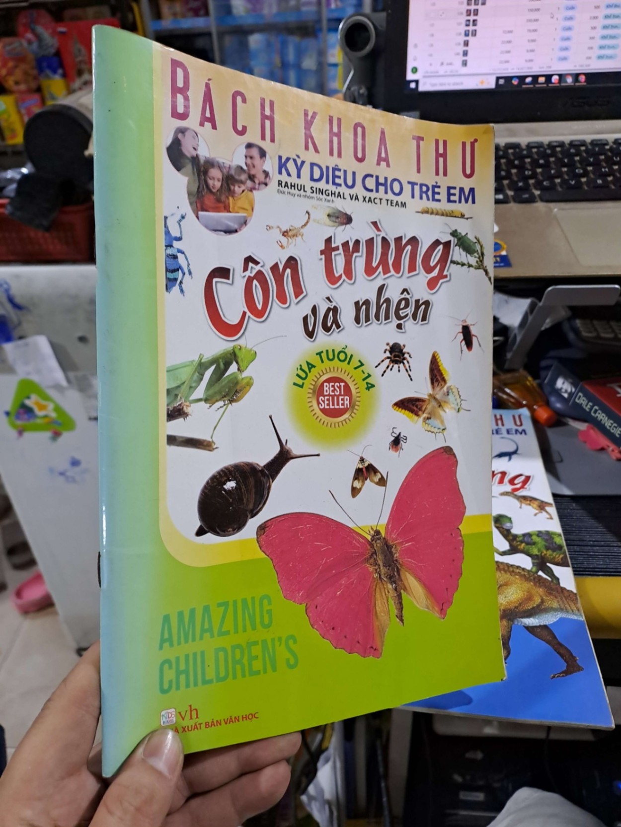 Bách Khoa Thư Kỳ Diệu Cho Trẻ Em - Côn Trùng Và Nhện Lứa Tuổi 7-14 - Rahul Singhal, Xact Team - - MẸ VÀ BÉ - HCM3012