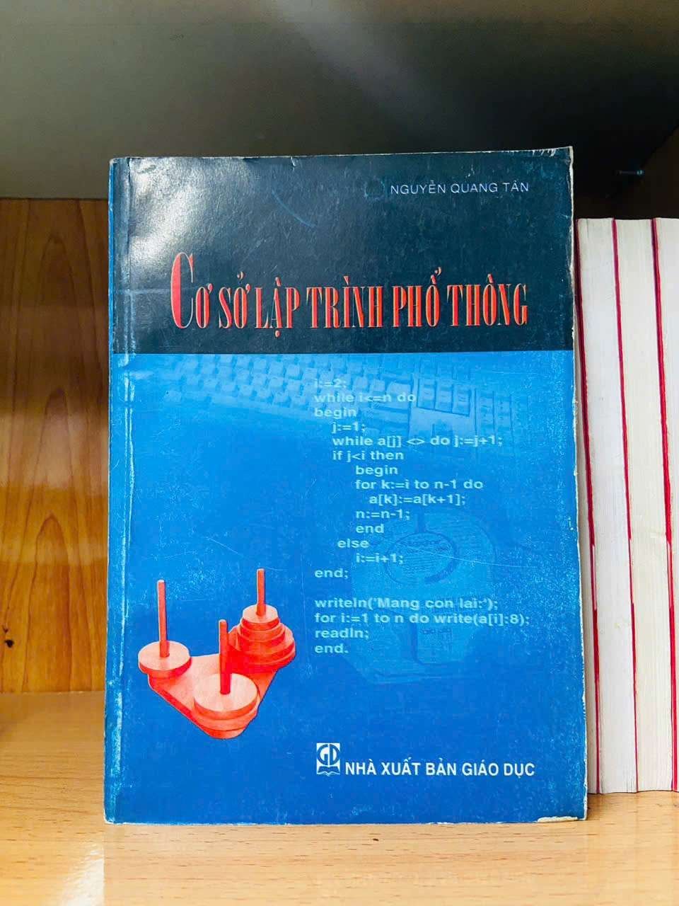 Cơ sở lập trình phổ thông - Nguyễn Quang Tấn - GIÁO TRÌNH, CHUYÊN MÔN - Văn võ - VAVO3110-182