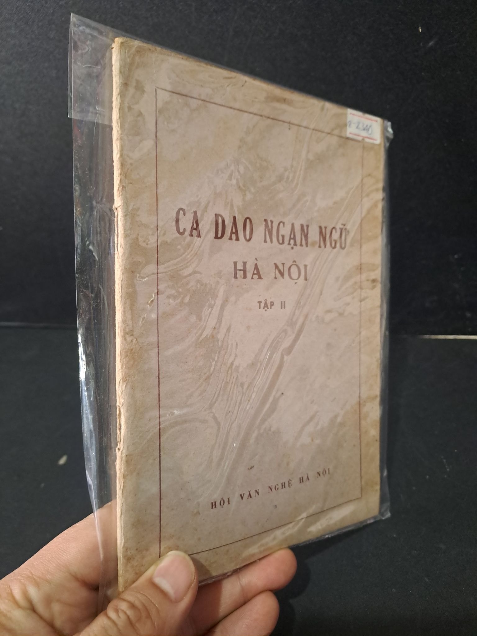 Ca dao ngạn ngữ Hà Nội tập 2 mới 80% bẩn bìa, ố vàng 1981 HCM2603 VĂN HỌC (NSX)
