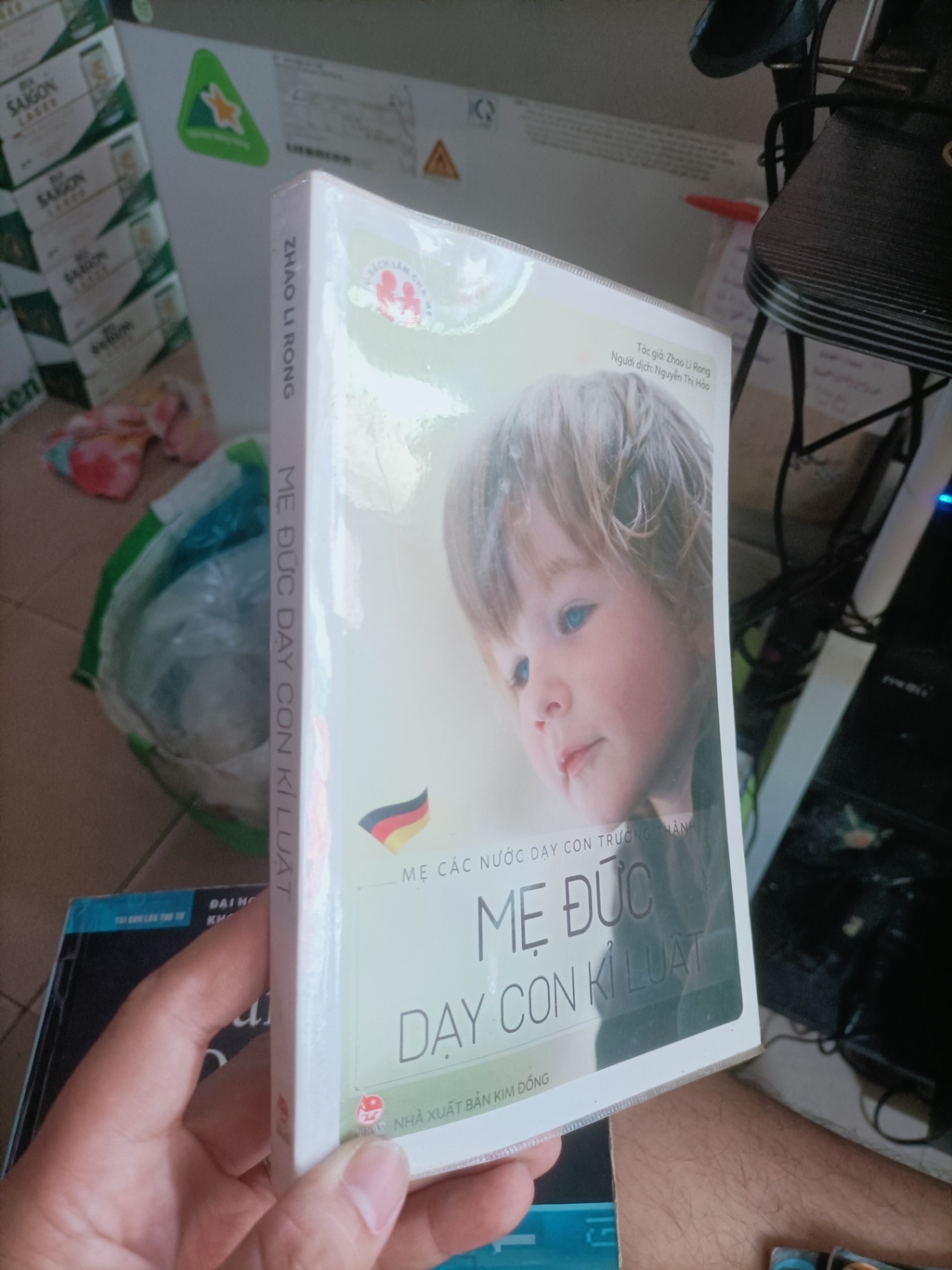 Mẹ đức dạy con kỉ luật mới 80% có ghi trang đầu và cuối Zhao Li Rong HCM2505 MẸ VÀ BÉ (NSX)