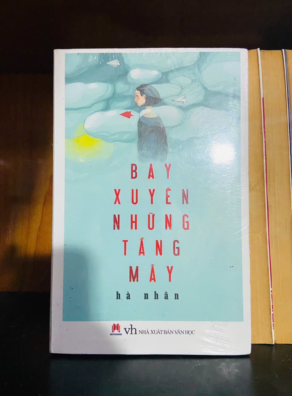 Bay xuyên những tầng mây - Hà Nhân - VĂN HỌC - VAVO1211