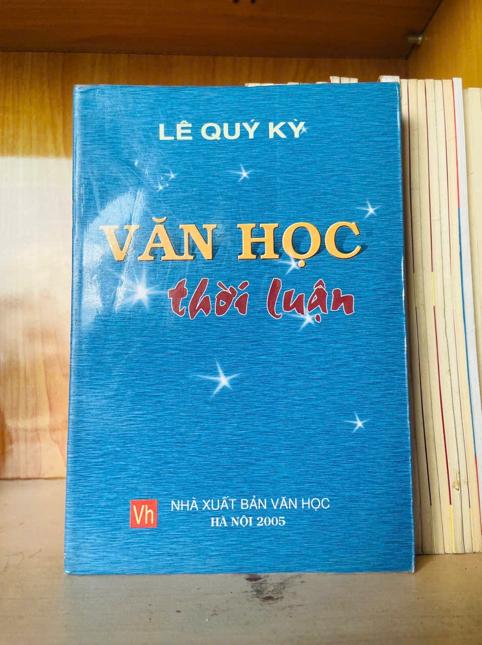 Văn học thời luận / Lê Quý Kỳ - - VĂN HỌC - VAVO3012