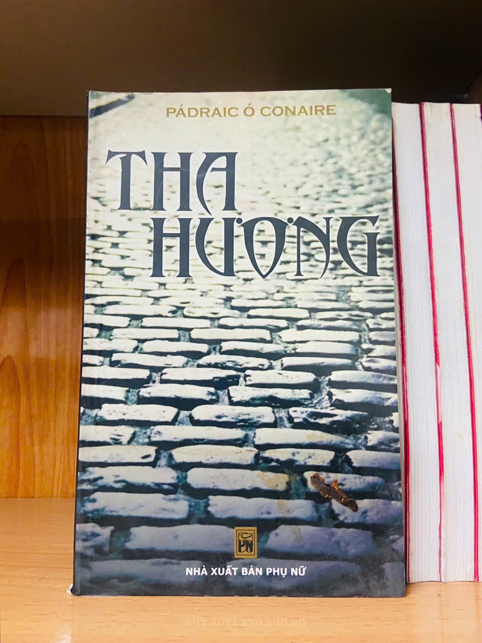 Tha hương / Pádraic Ó Conaire VĂN HỌC VAVO1301