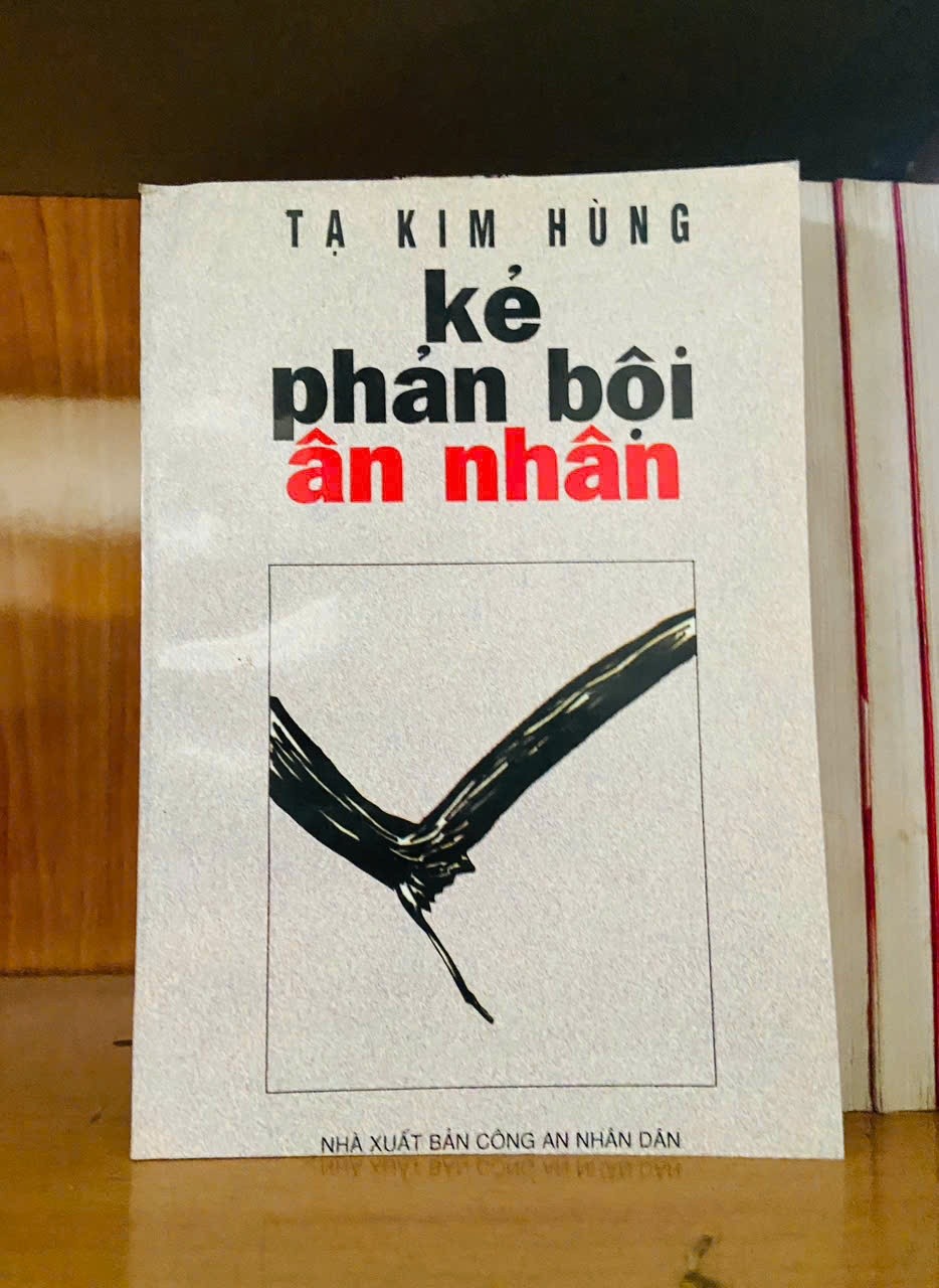 Kẻ phản bội ân nhân - Tạ Kim Hùng - VĂN HỌC - VAVO2911-131