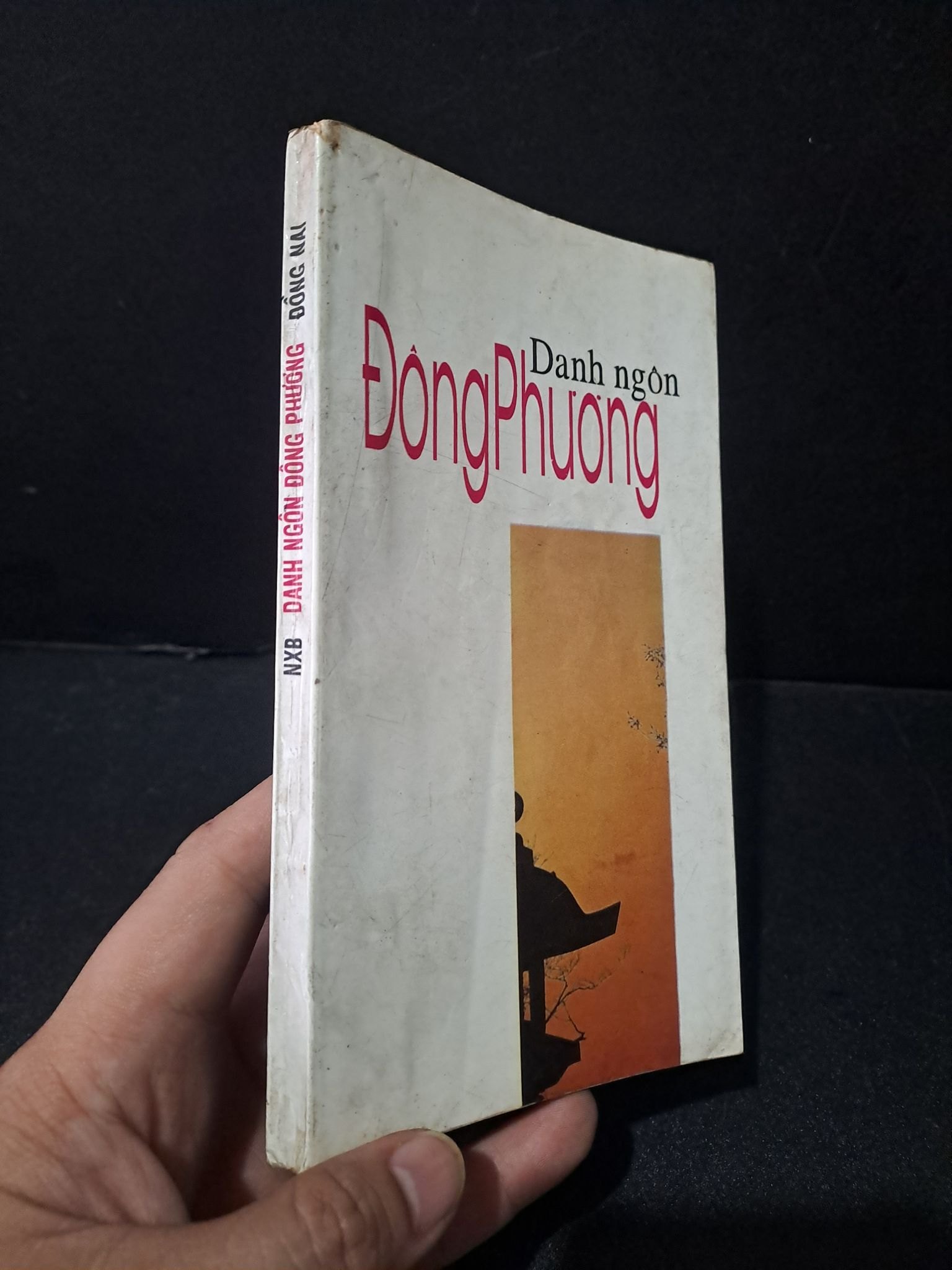 Danh ngôn Đông Phương mới 80% bẩn bìa, ố nhẹ, có chữ ký 1997 Kiều Văn HCM1604 VĂN HỌC (NSX)