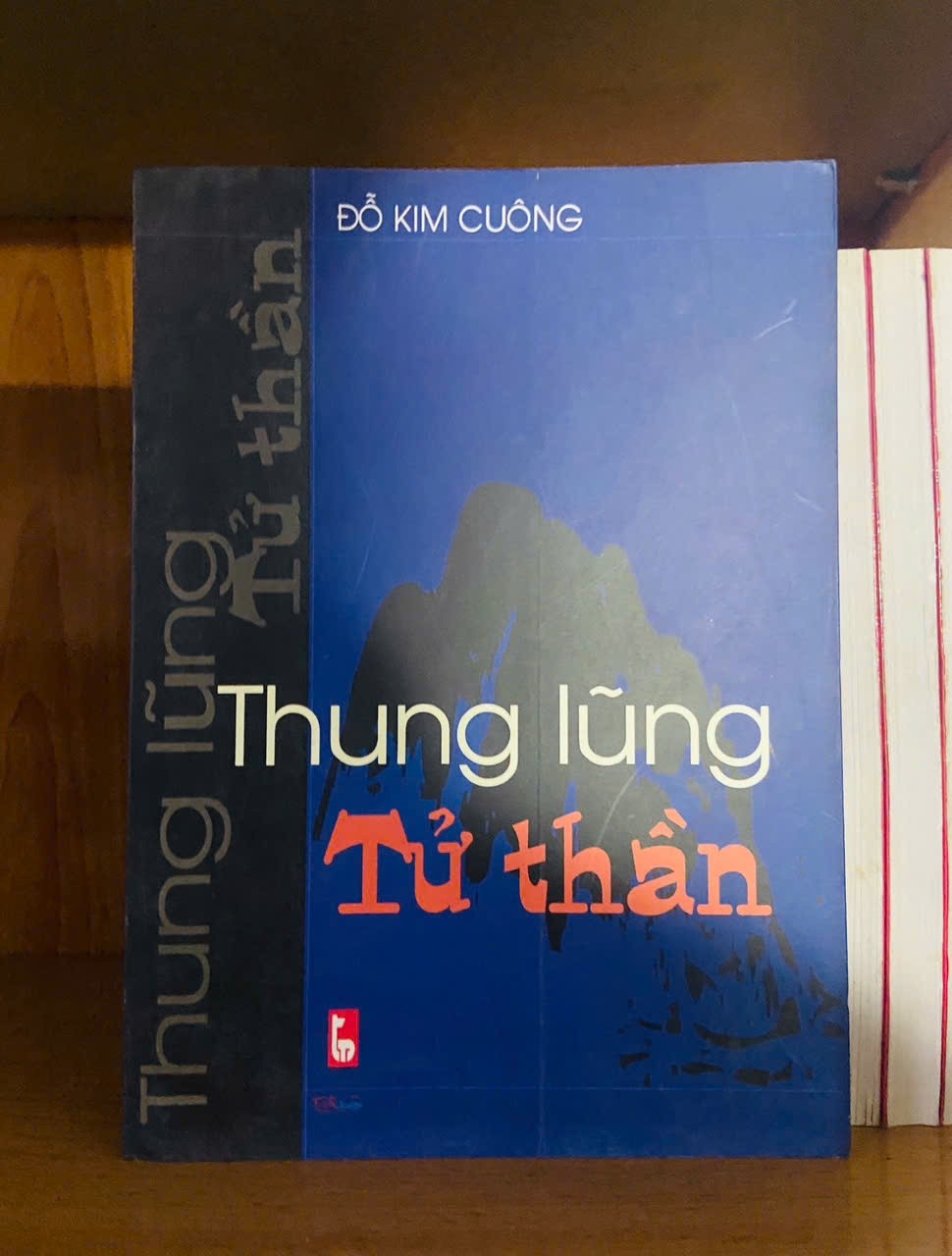 Thung lũng tử thần / Đỗ Kim Cuông VĂN HỌC VAVO1301