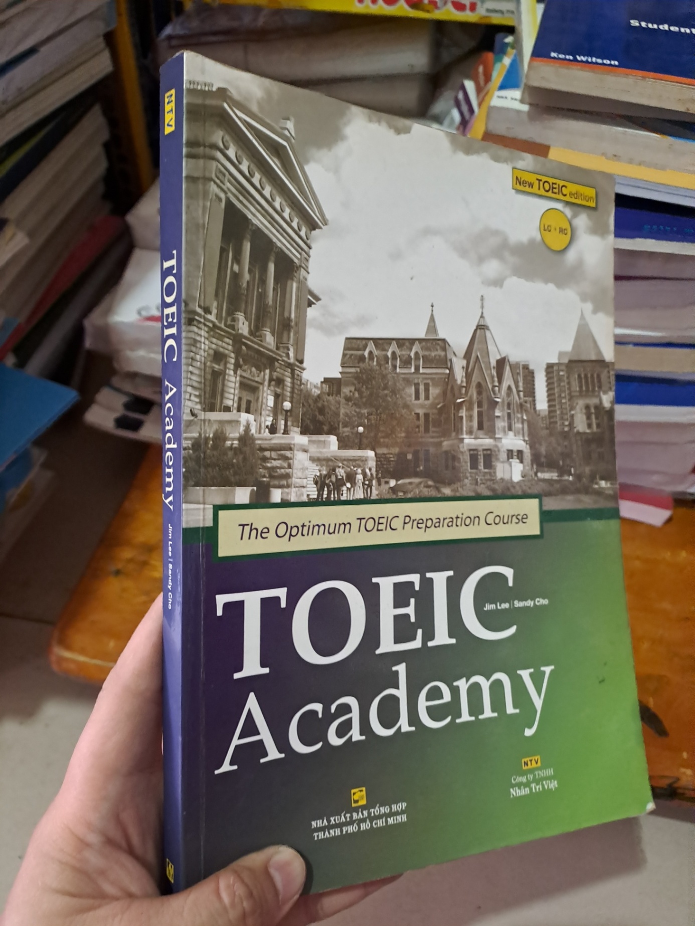 Toeic Academy mới 80% có viết mục và chì có kèm CD HCM0808 HỌC NGOẠI NGỮ