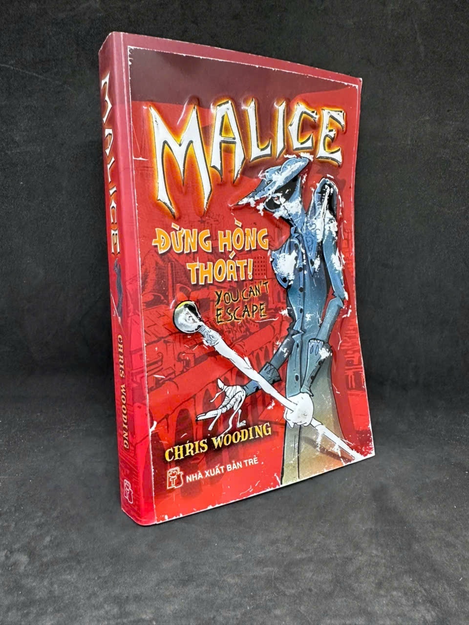 [Phiên Chợ Sách Cũ] Malice - Đừng Hòng Thoát!, 2009 - Chris Wooding S1108 SBM