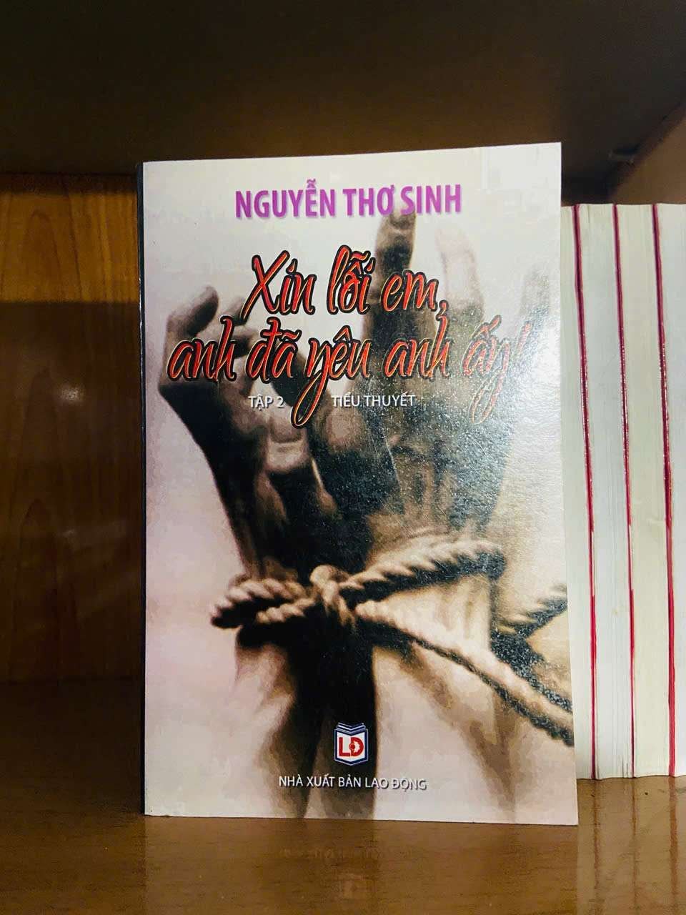 Xin lỗi em, anh đã yêu anh ấy! - Nguyễn Thơ Sinh VĂN HỌC VAVO0810