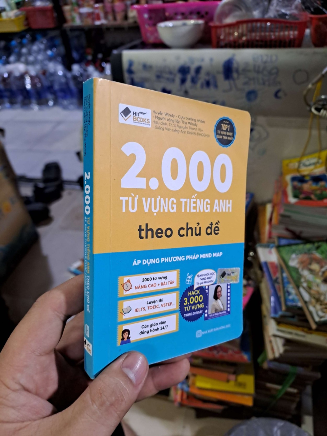 2000 từ vựng tiếng Anh theo chủ đề - Huyền Windy - - HỌC NGOẠI NGỮ - HCM0111 (NSX)