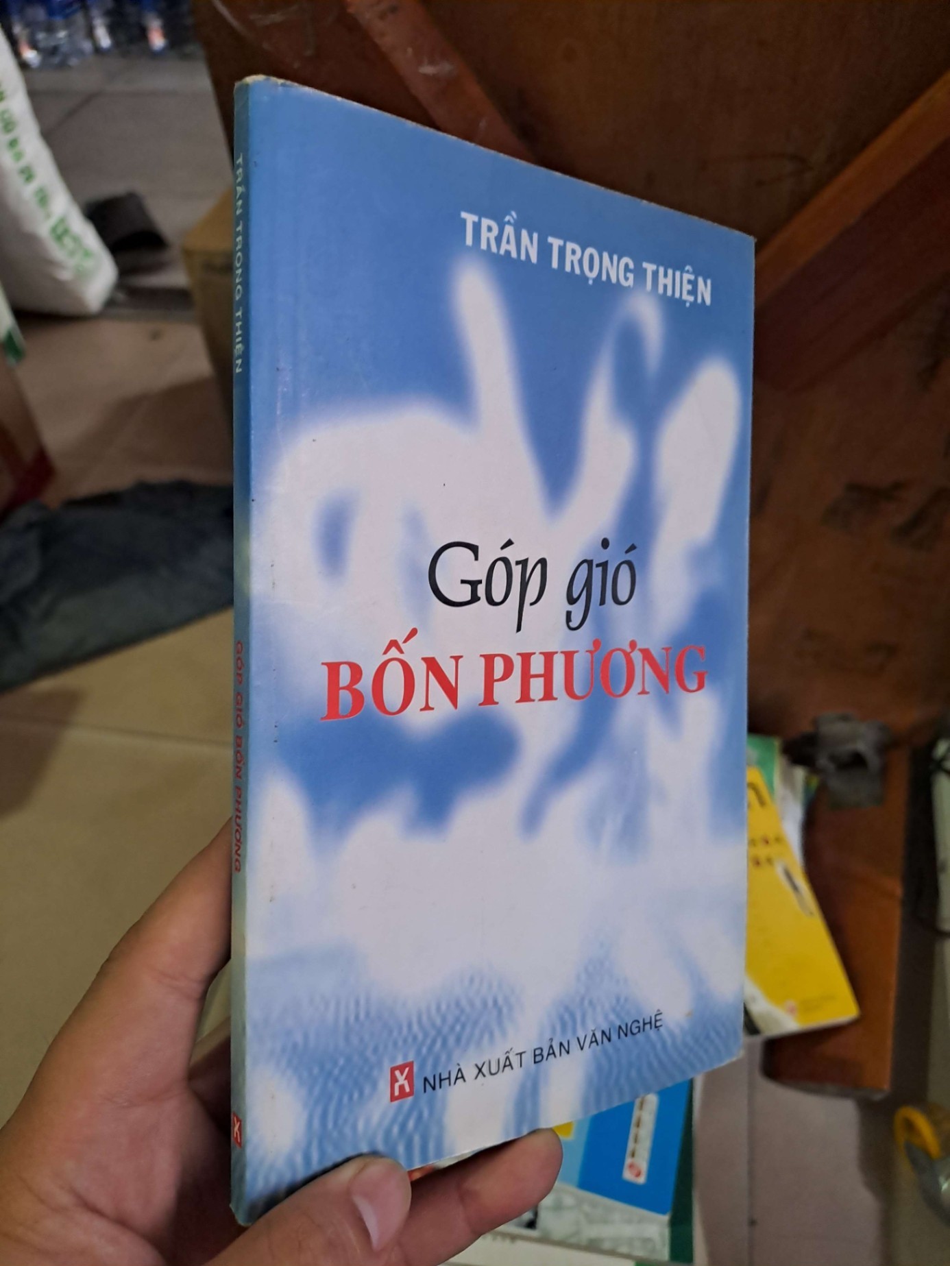 Góp gió bốn phương - Trần Trọng Thiện VĂN HỌC HCM1008 (NSX)