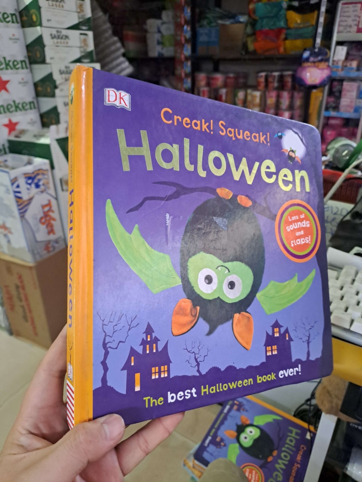 Creak! Squeak! Halloween bìa cứng sách tương tác HCM0109 SÁCH ĐỒNG GIÁ 39K