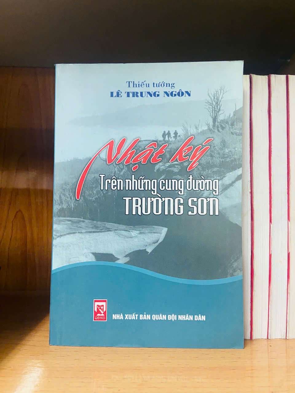 Nhật ký trên những cung đường Trường Sơn - Lê Trung Ngôn VĂN HỌC VAVO0810