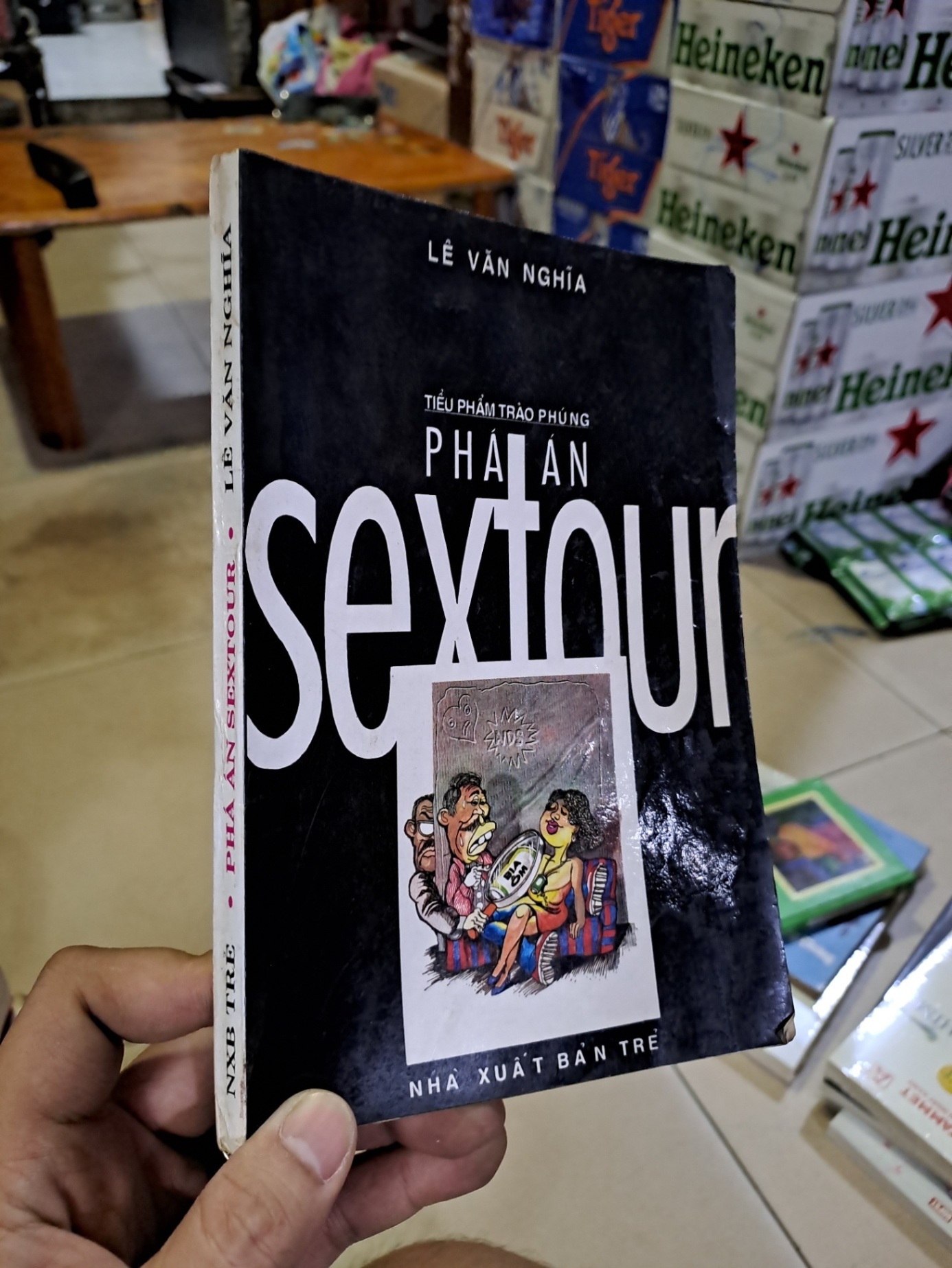 Phá án sextour tiểu phẩm trào phúng mới 80% Lê Văn Nghĩa 1995 HCM0308 Văn học Việt Nam (NSX)