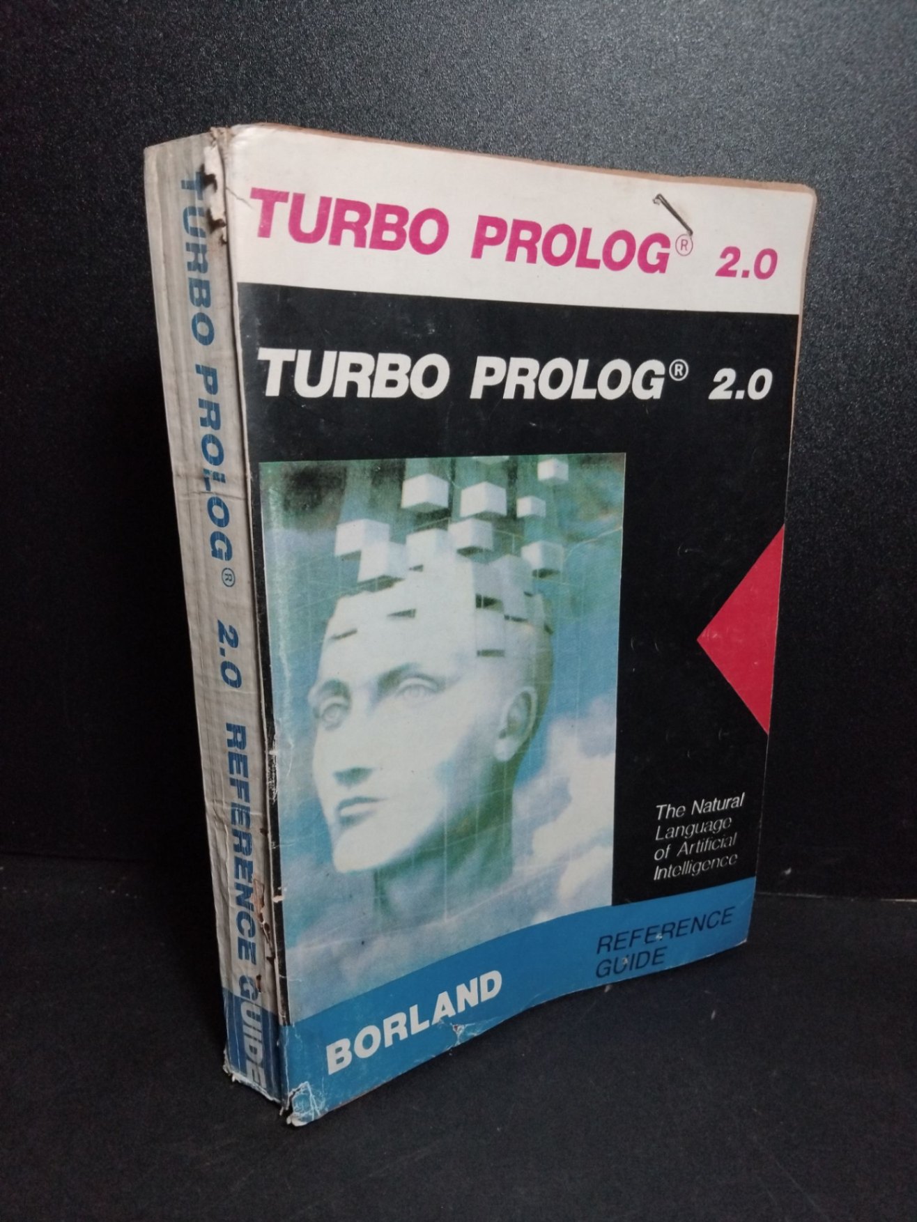 Turbo Prolog 2.0 reference guide mới 60% ố vàng bong gáy rách trang có chữ kí trang đầu có ghim bấm HCM2103 NGOẠI VĂN (NSX)