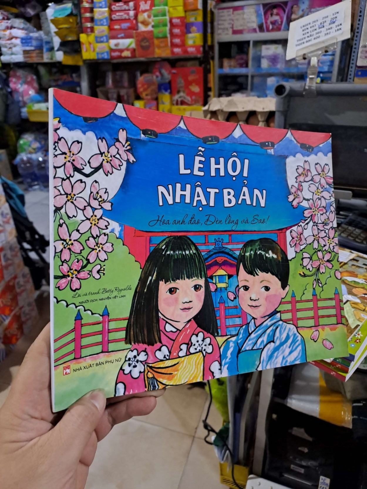 Lễ Hội Nhật Bản (Hoa Anh Đào, Đèn Lồng Và Sao) - Betty Reynolds - 2017 mới 90% - SÁCH ĐỒNG GIÁ 29K - HCM3012