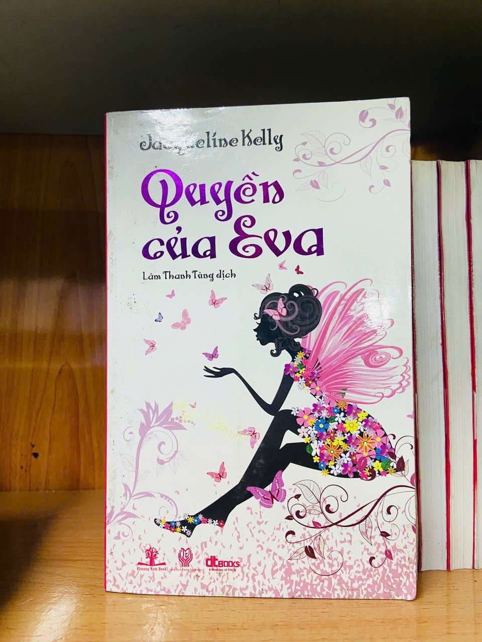 Quyền của Eva - Jacqueline Kelly VĂN HỌC VAVO0810