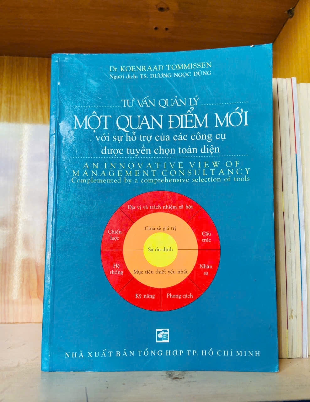 Một quan điểm mới - Koenraad Tommissen - QUẢN TRỊ - VAVO2911-180