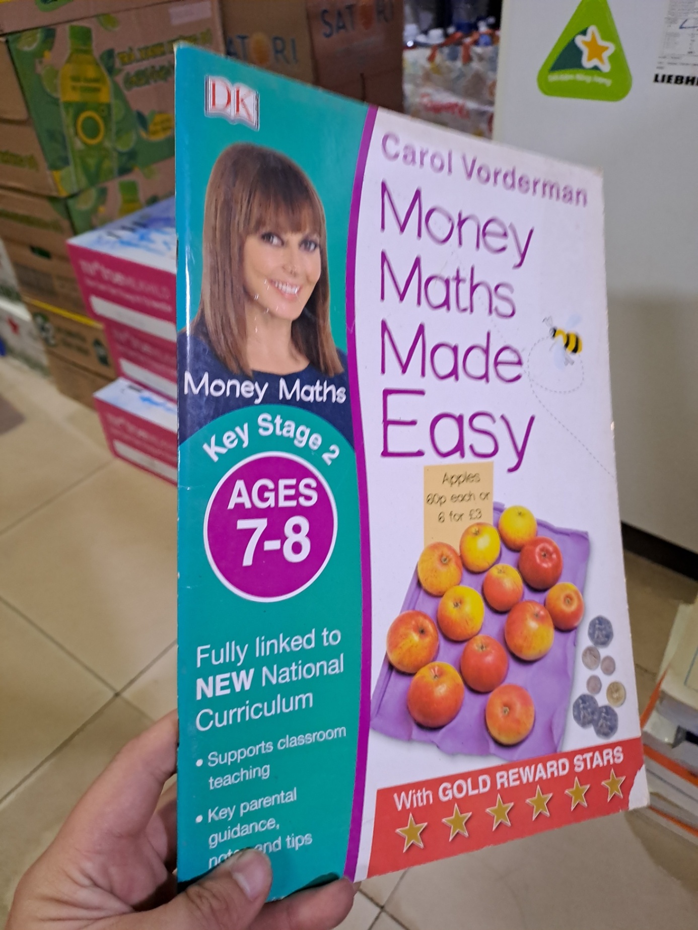 Money Maths Made Easy Key Stage 2 Ages 7-8 mới 90% chóc bìa, chưa viết HCM0808 HỌC NGOẠI NGỮ
