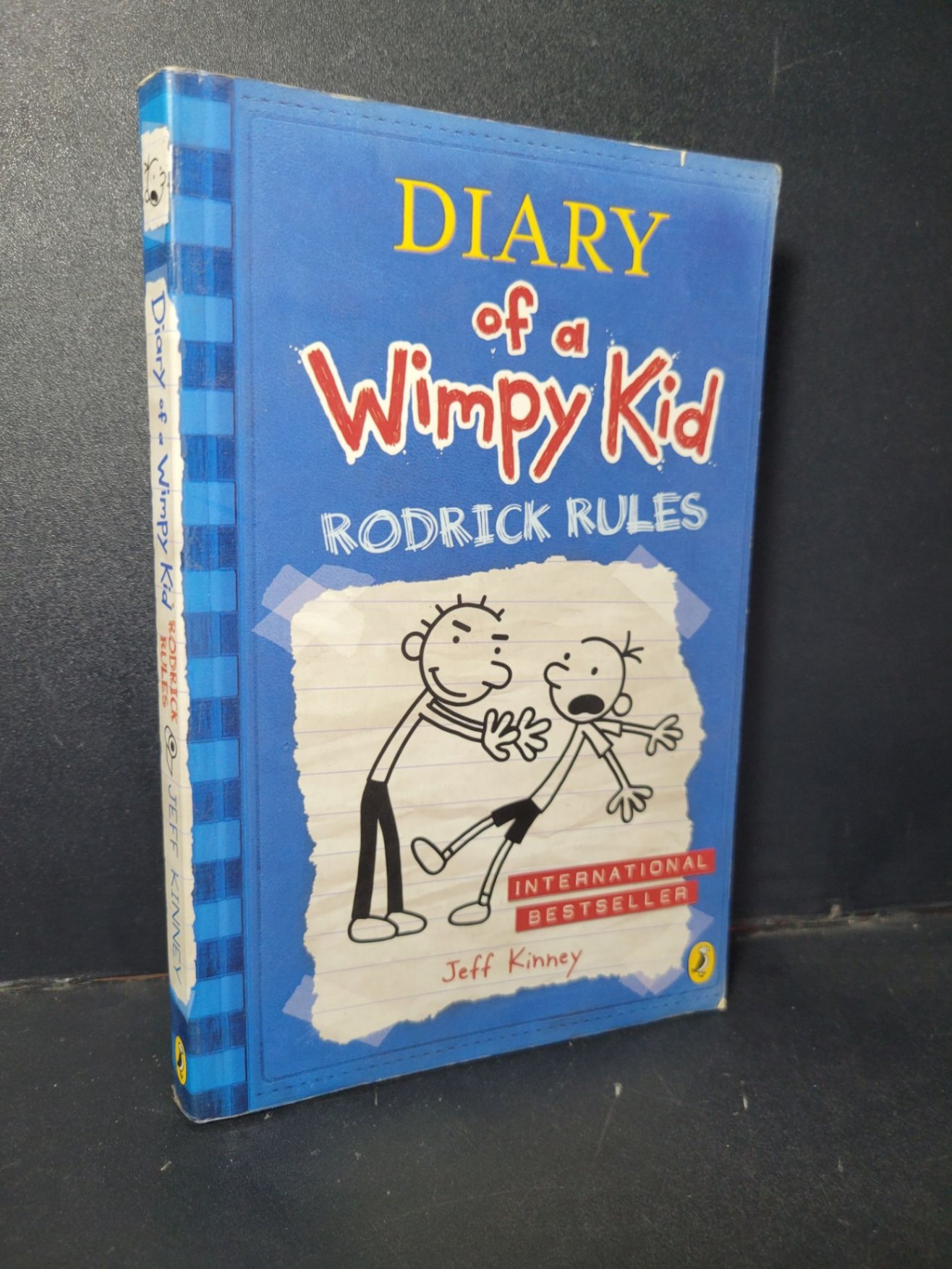 Diary of a wimpy kid Rodrick rules mới 70% bẩn nhẹ, ố vàng HCM1001 Jeff Kinney NGOẠI VĂN