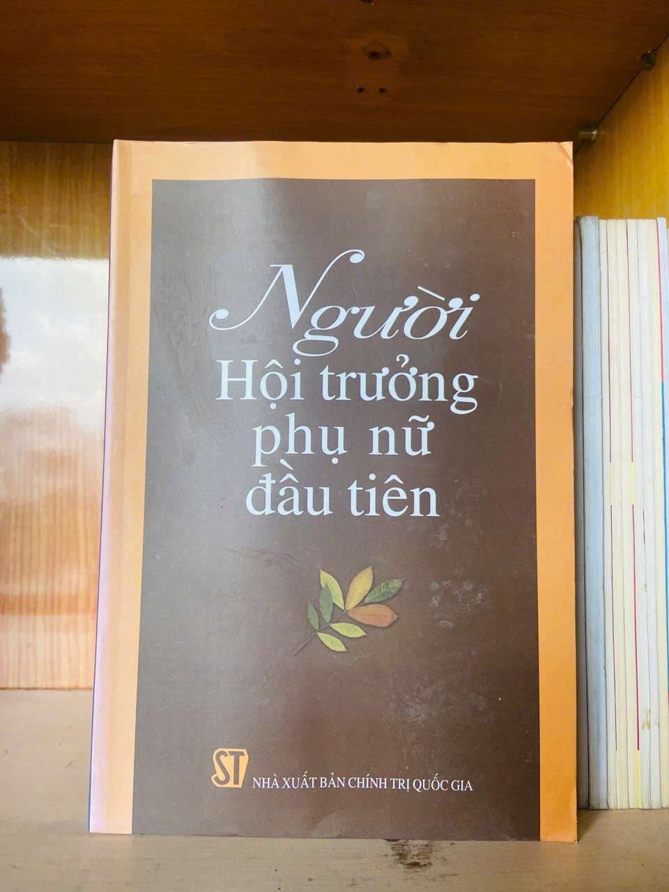 Người Hội trưởng phụ nữ đầu tiên VĂN HỌC VAVO0810