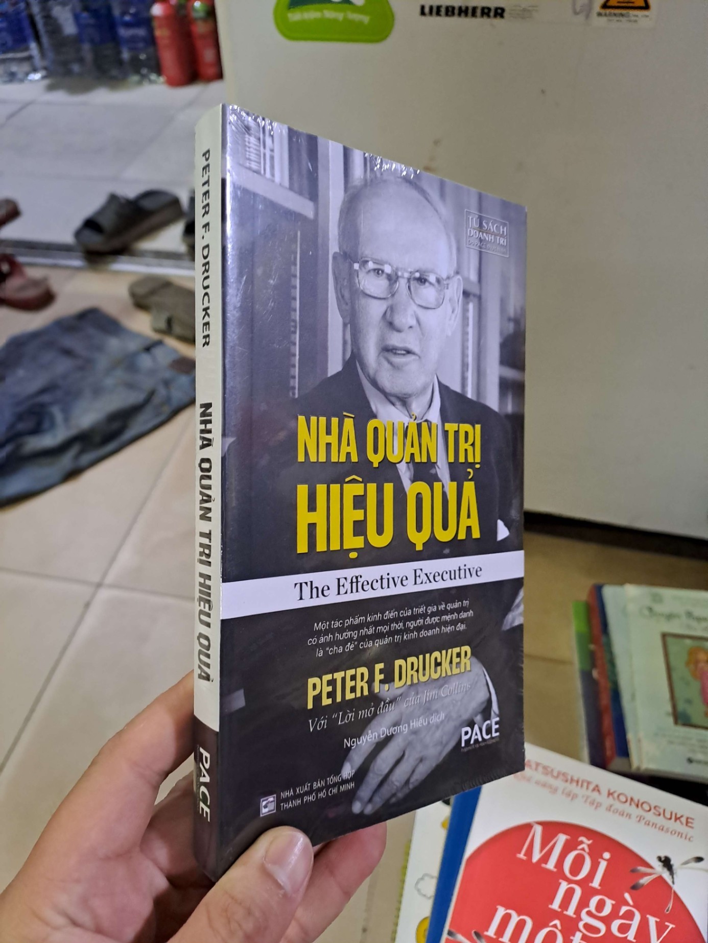 Nhà quản trị hiệu quả mới 100% Peter Drucker QUẢN TRỊ HCM2908 (NSX)
