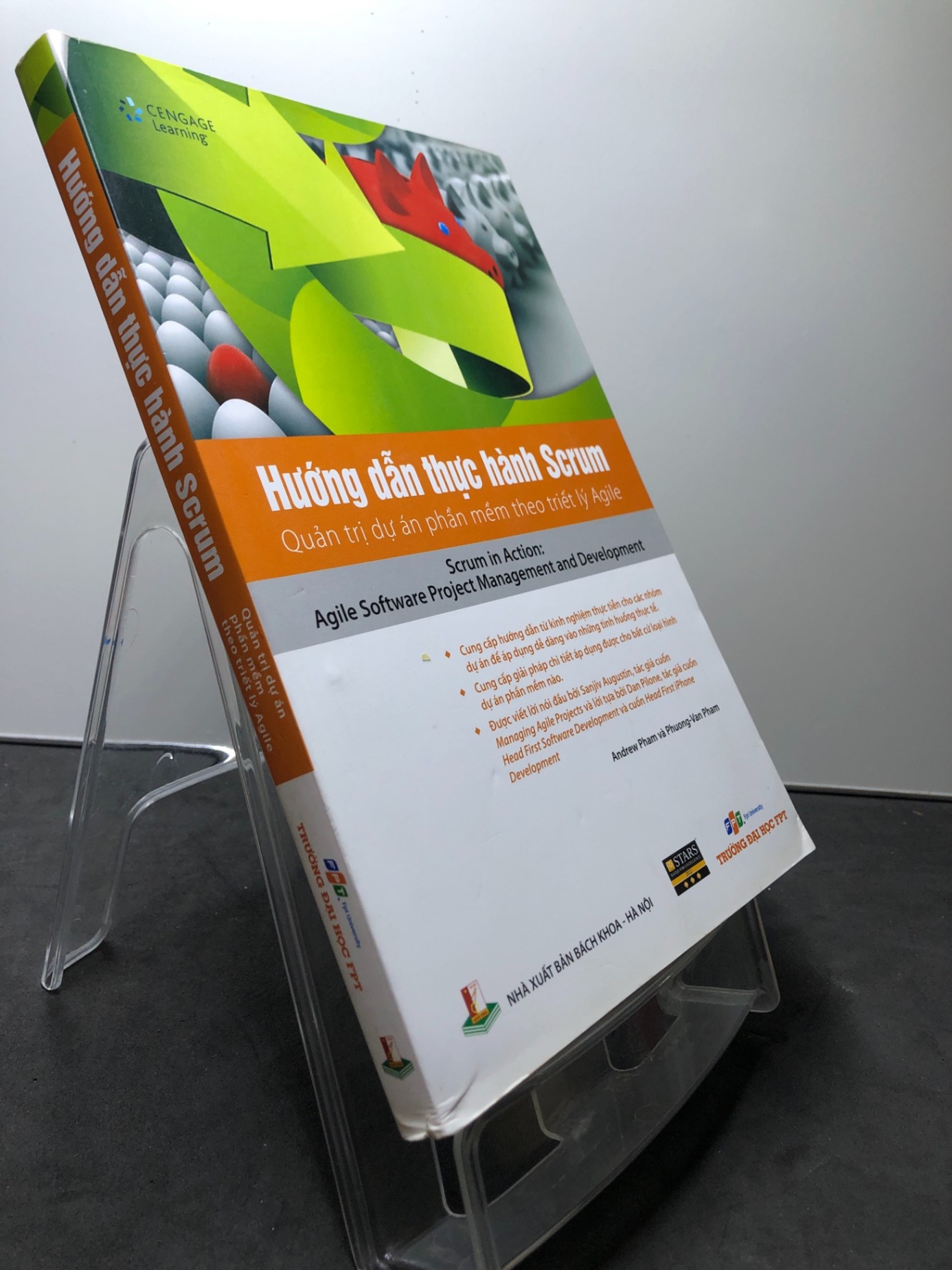 Hướng dẫn thực hành Scrum Quản trị dự án phần mềm theo triết lý Agile 2015 FPT mới 85% bẩn nhẹ Andrew Pham và Phuong Van Pham HPB2307 GIÁO TRÌNH, CHUYÊN MÔN (NSX)
