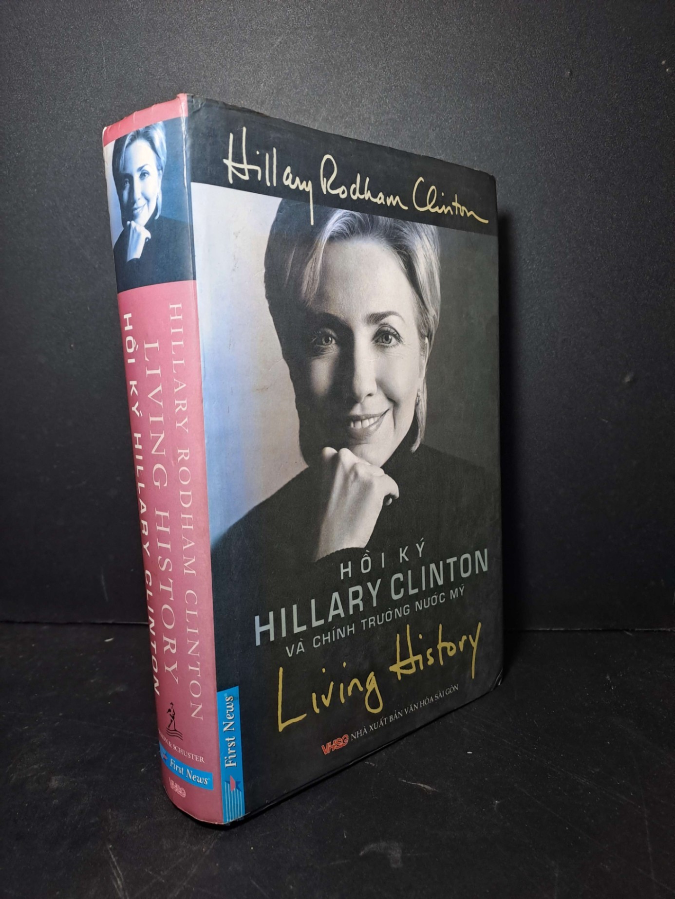 Hồi ký Hillary Clinton living history - Clinton 2006 mới 80% ố bìa cứng VĂN HỌC HCM2012-3 (NSX)