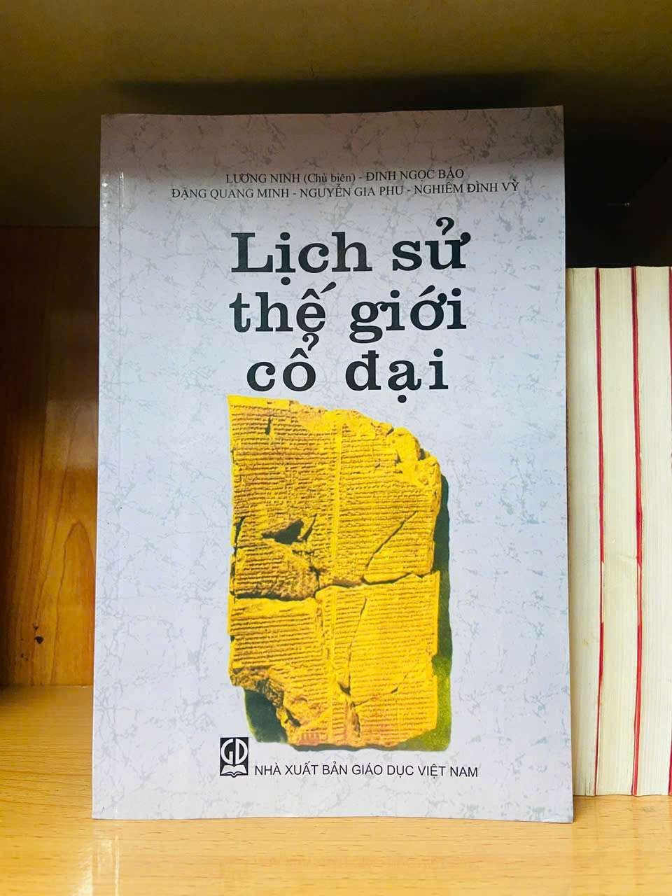Lịch sử thế giới cổ đại - LỊCH SỬ - CHÍNH TRỊ - TRIẾT HỌC - Văn võ - VAVO3110-90