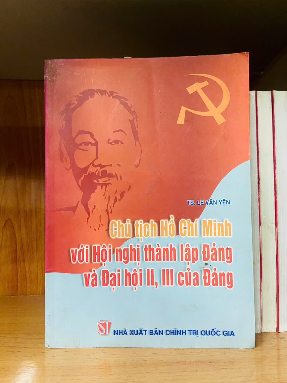 Chủ tịch Hồ Chí Minh với Hội nghị thành lập Đảng và Đại hội II, III của Đảng - GIÁO TRÌNH, CHUYÊN MÔN - VAVO1211