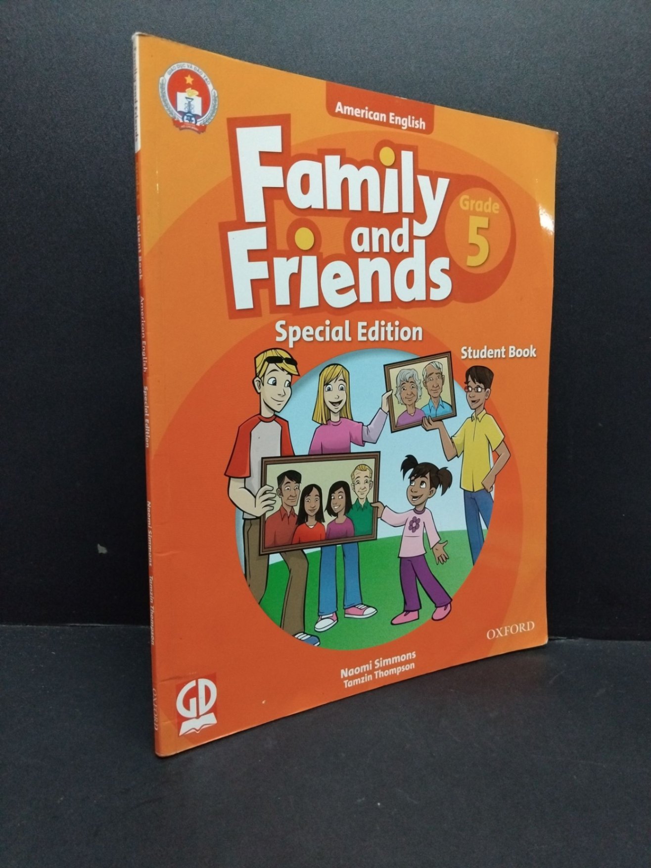 Family and friends grade 5 special edition mới 80% bẩn bìa, ố nhẹ, tróc gáy nhẹ HCM2410 Oxford GIÁO KHOA